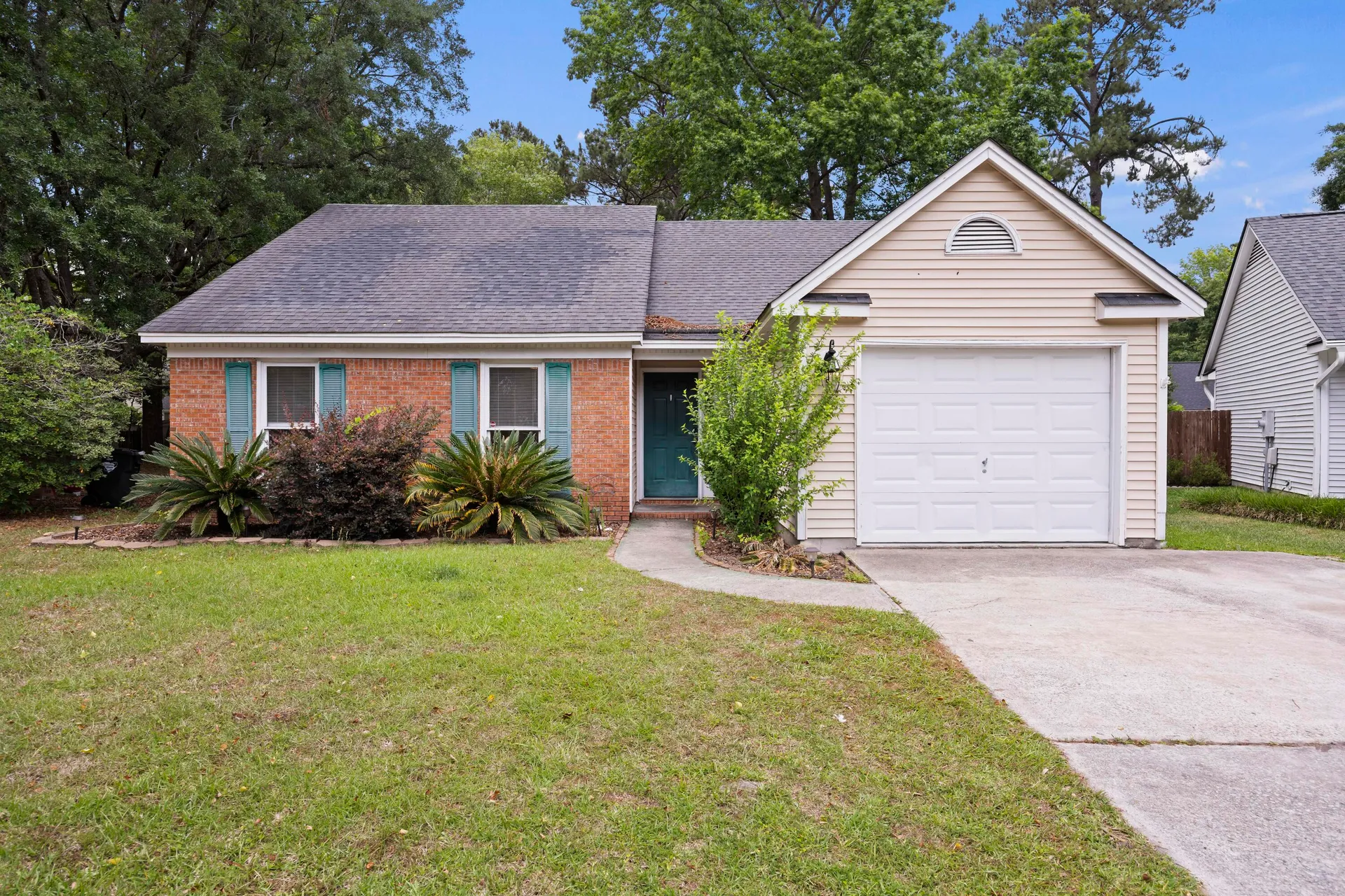 111 Macfarren Lane
