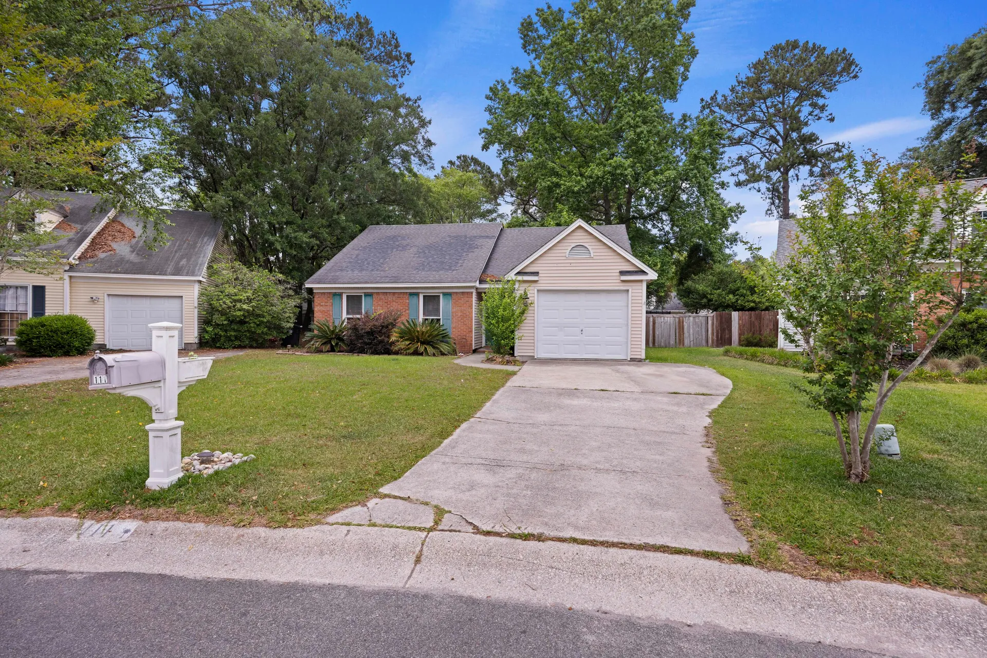 Property image 3 at 111 Macfarren Lane, Summerville, SC 29485