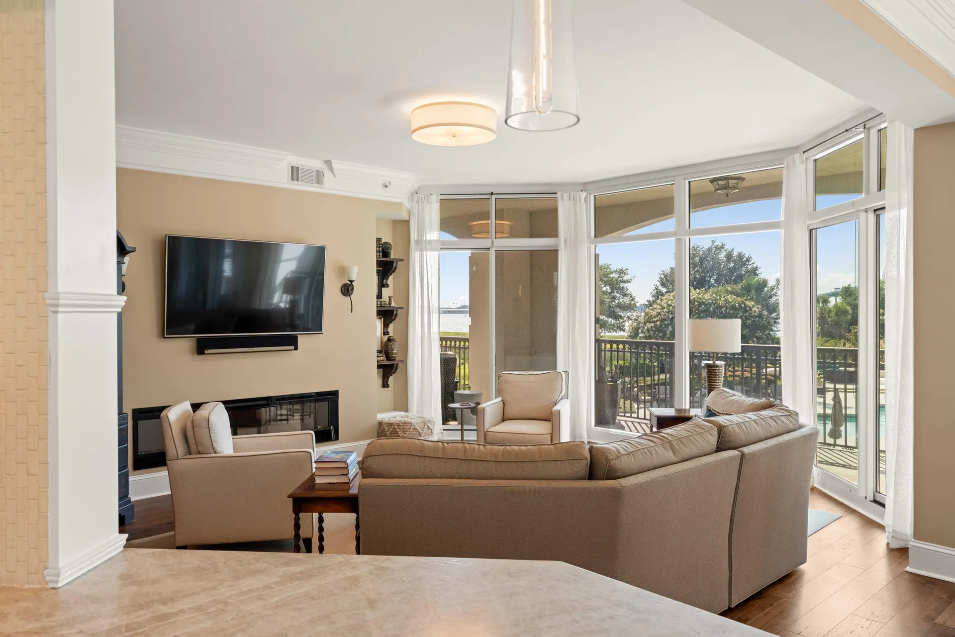 Property image 3 at 222 S Plaza Court, Mount Pleasant, SC 29464