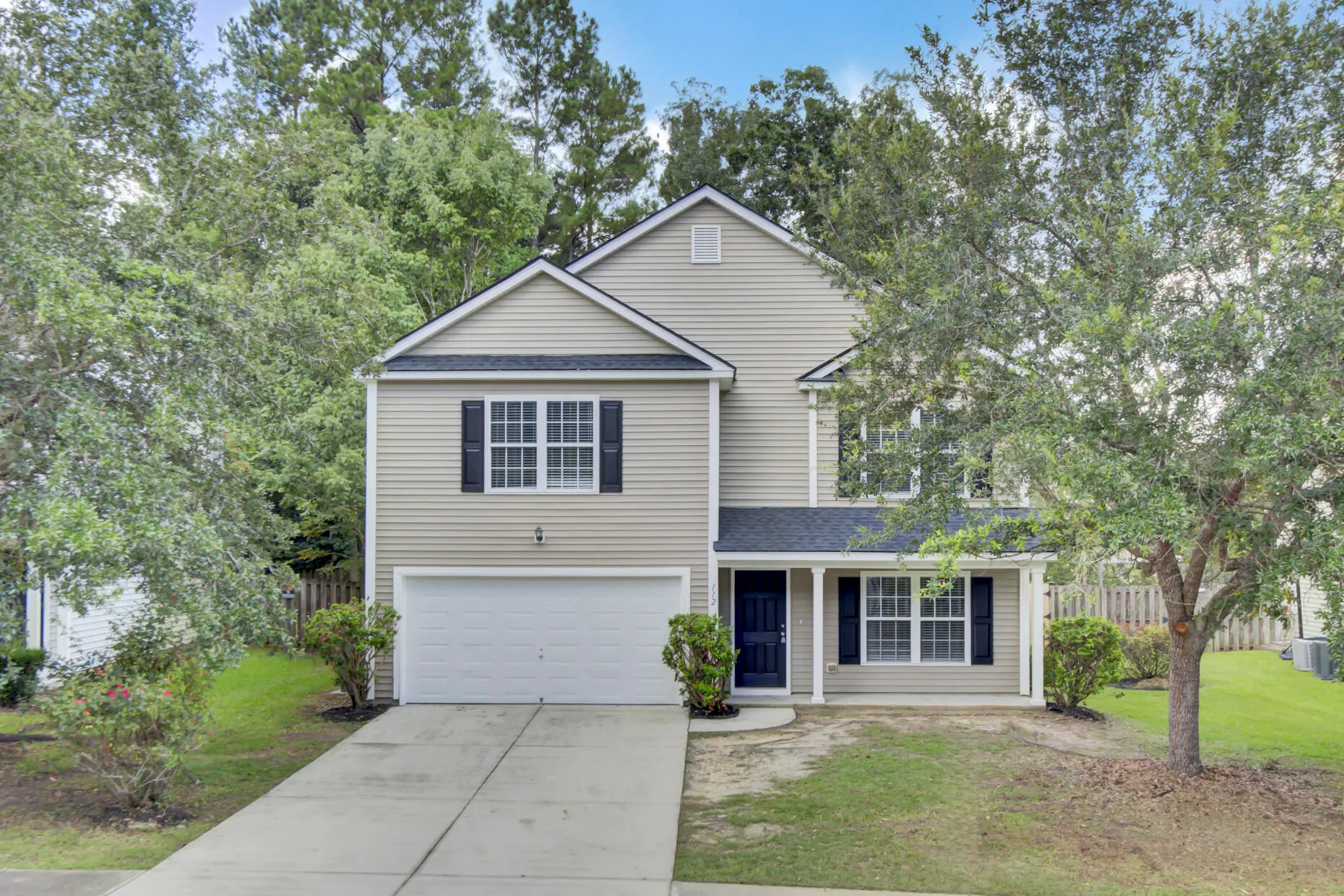 Brookwood, Summerville Community