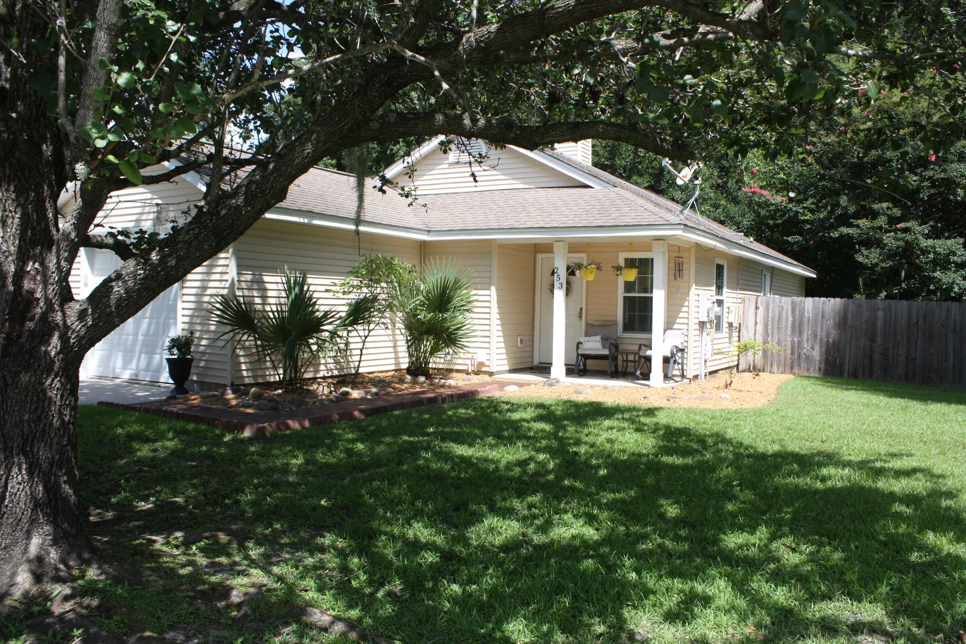 Property image 2 at 253 Muirfield Parkway, Charleston, SC 29414