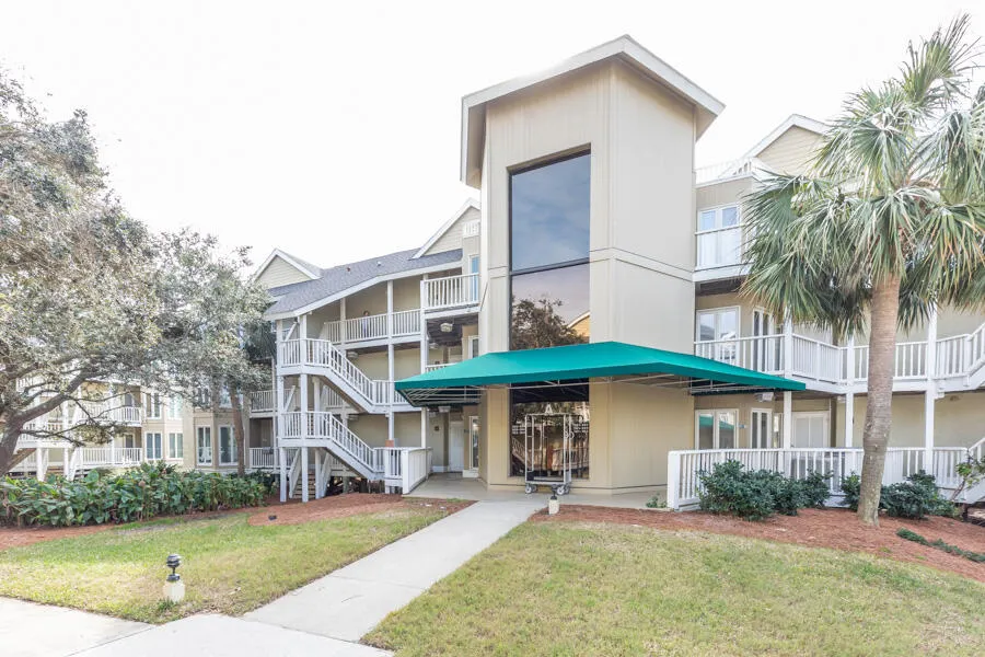 Port Ocall, Isle of Palms Community