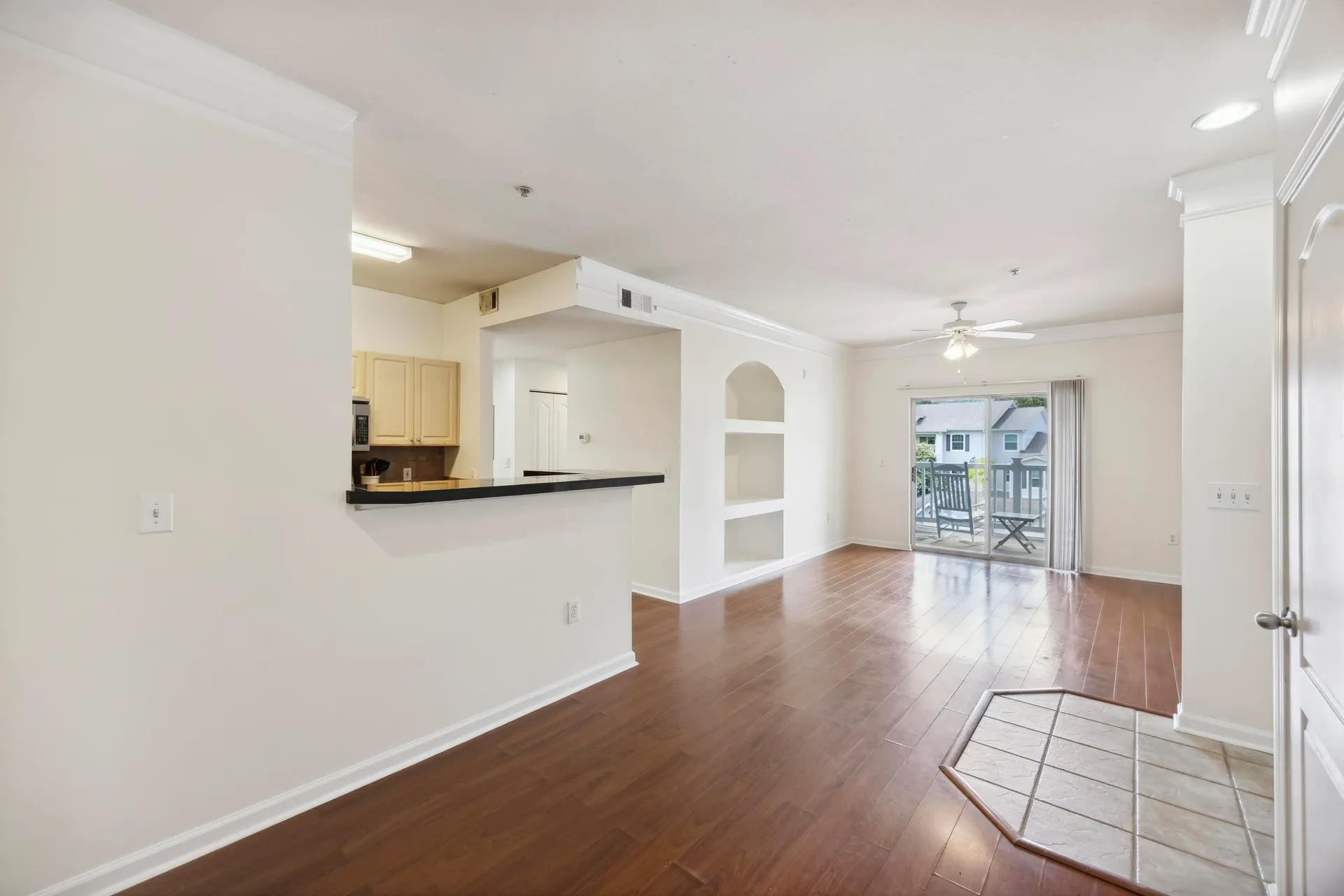 Property image 4 at 1300 Park West Boulevard 822, Mount Pleasant, SC 29466