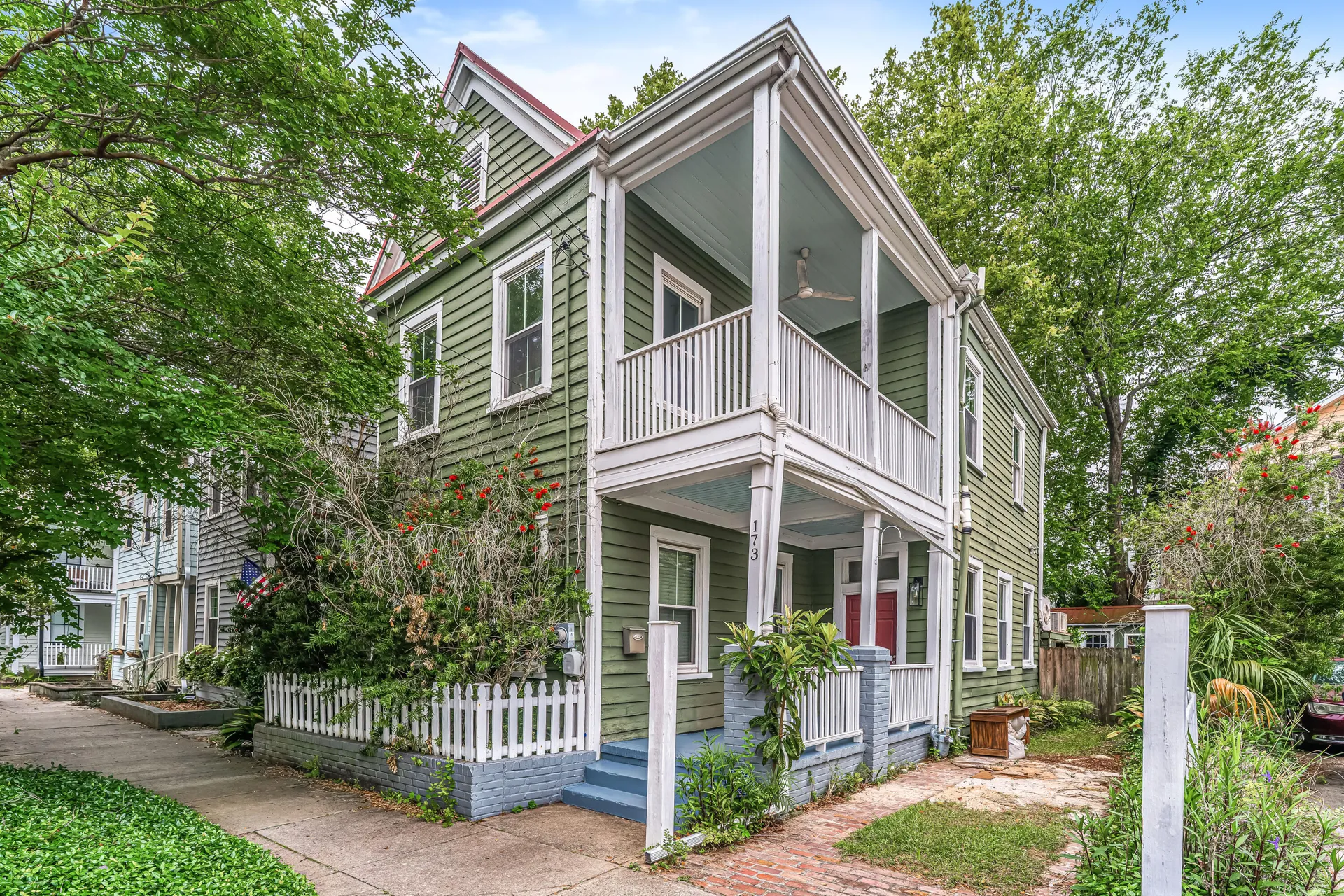 Property image 2 at 173 Fishburne Street, Charleston, SC 29403