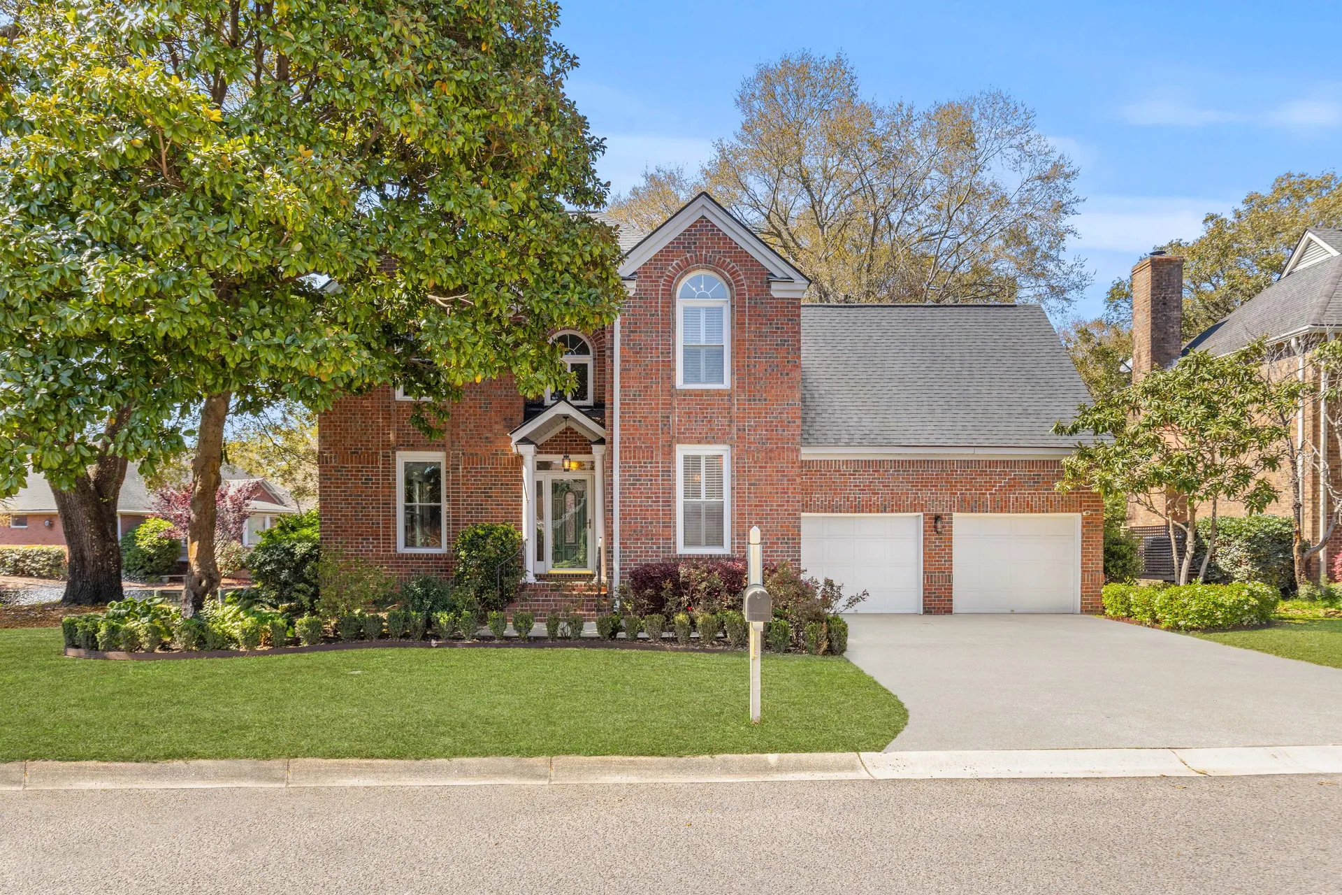 Lakeshore, Mount Pleasant Community