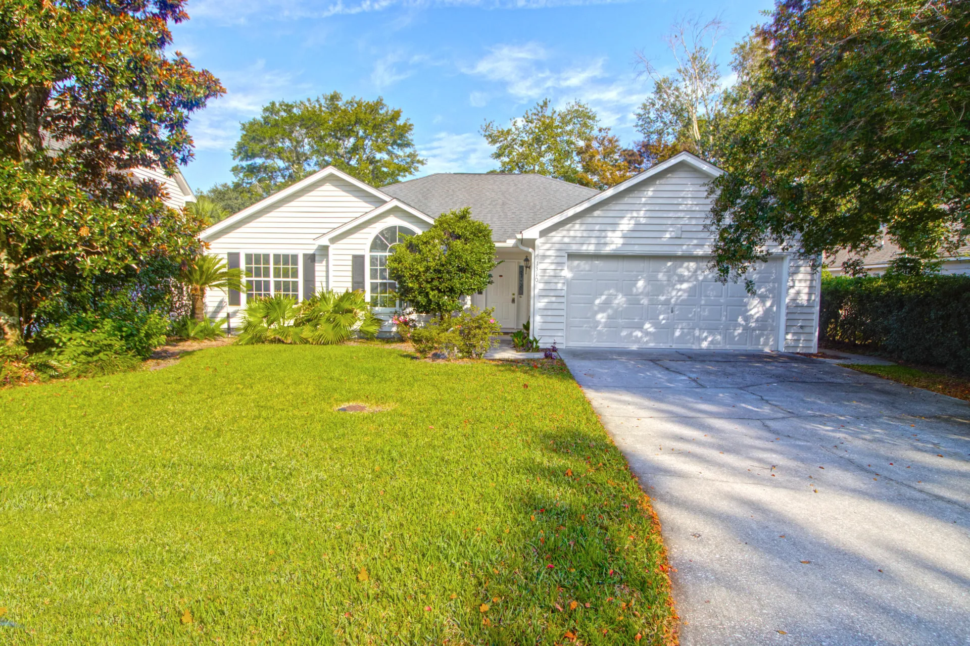 1310 Pilsdon Crest