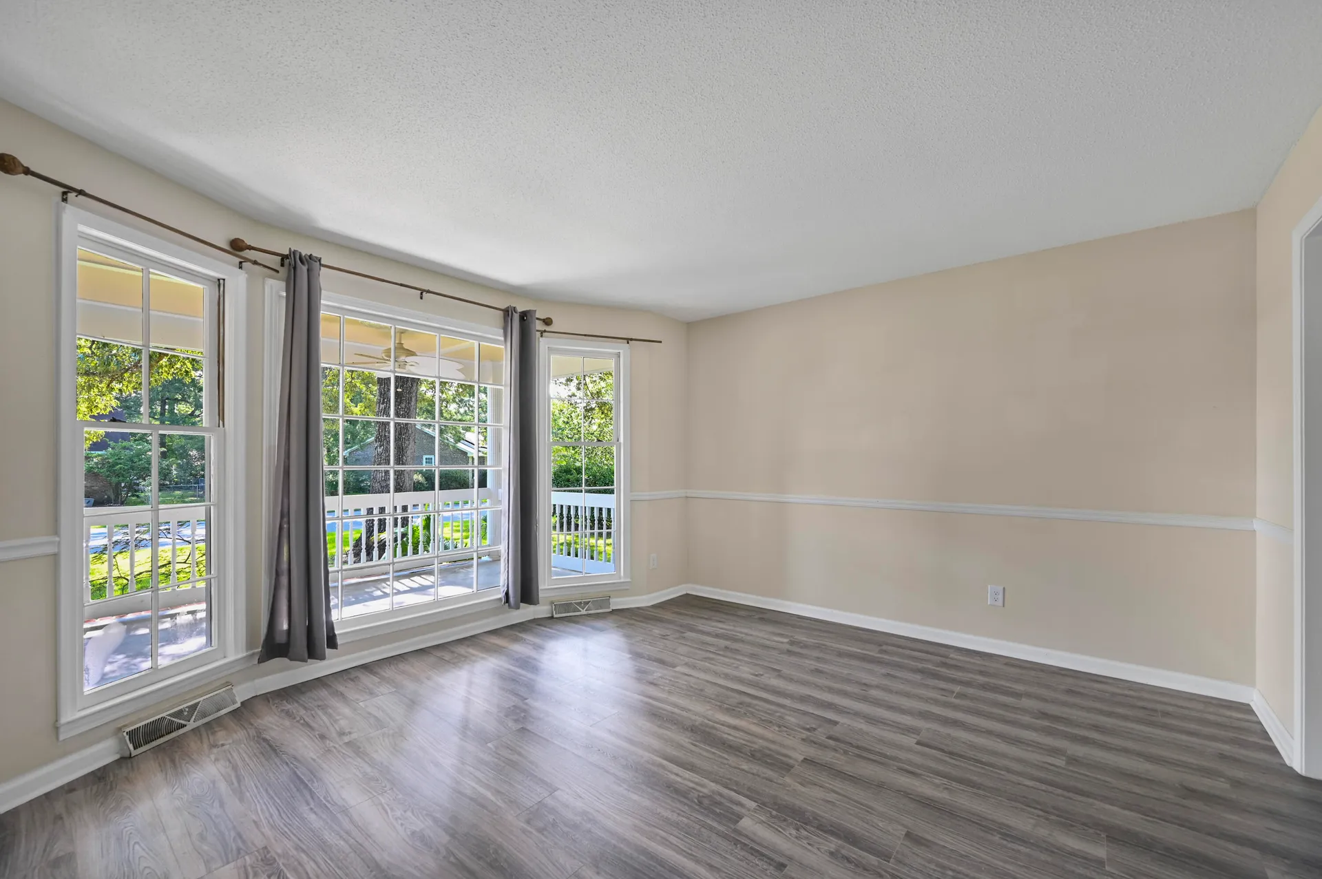 Property image 4 at 8131 Waltham Road, North Charleston, SC 29406