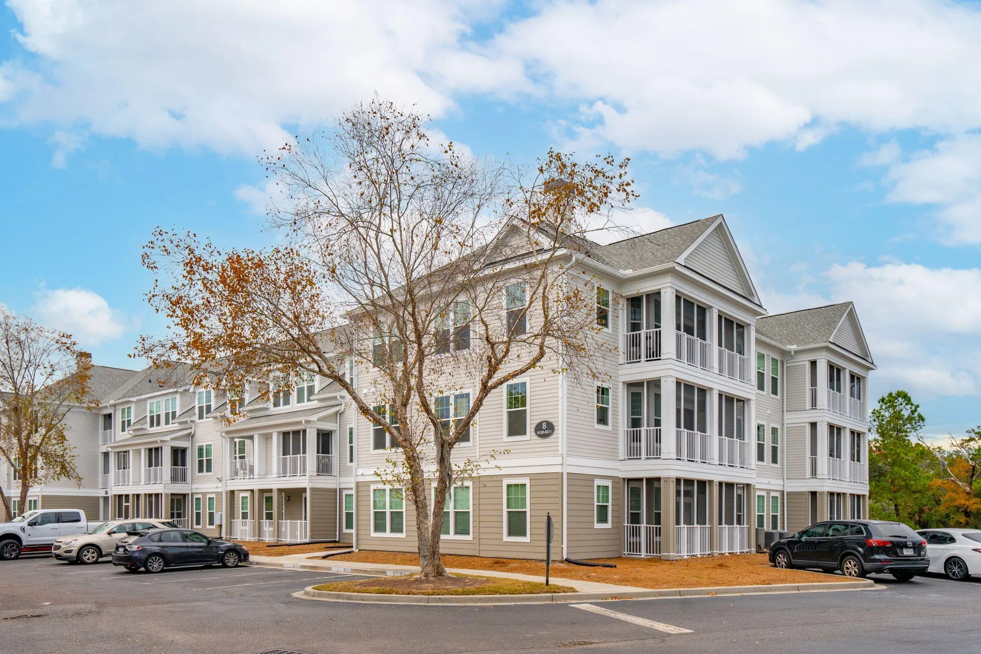 Property image 2 at 130 River Landing Drive 8203, Charleston, SC 29492