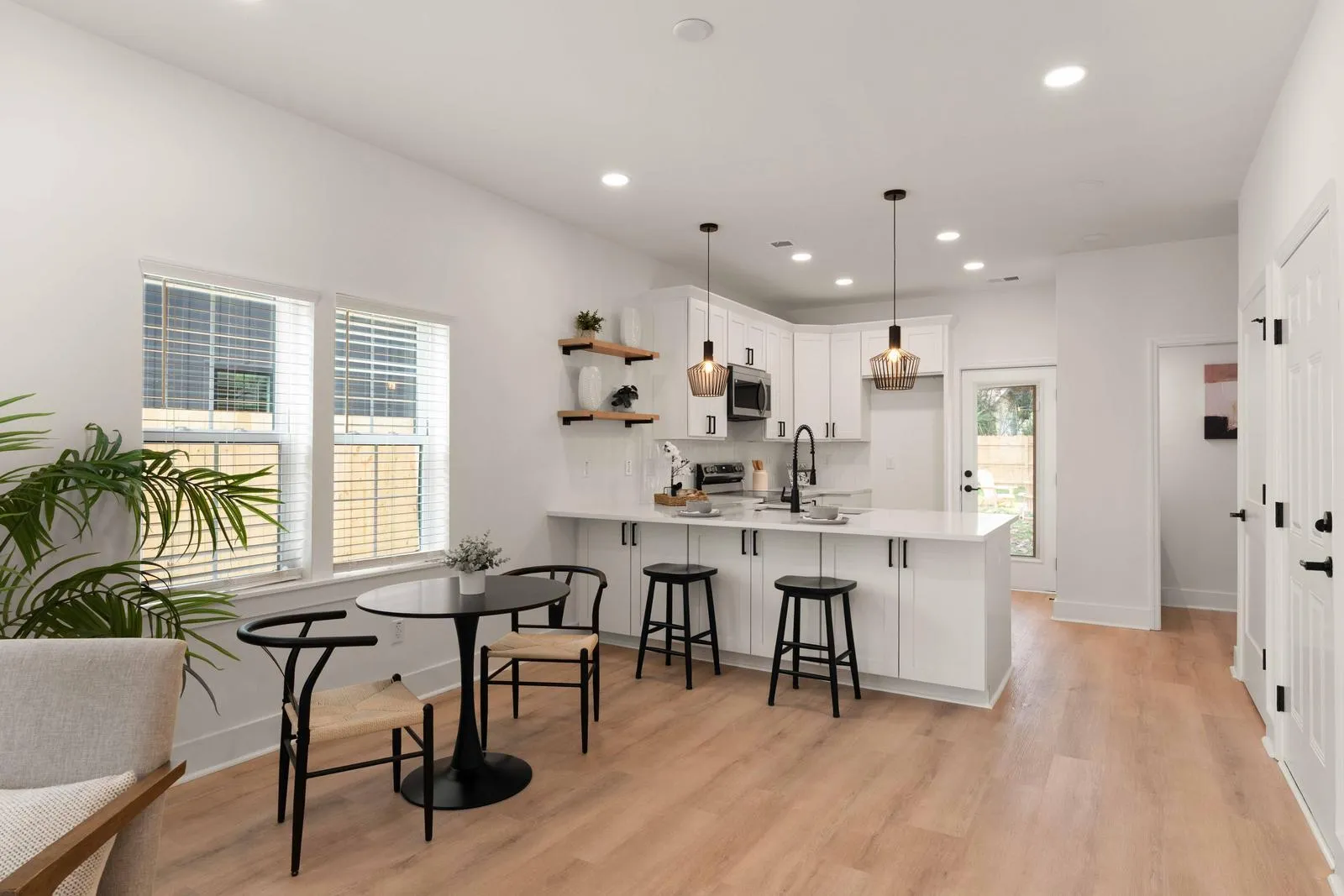 Property image 4 at 866 Tripe Street, Charleston, SC 29407
