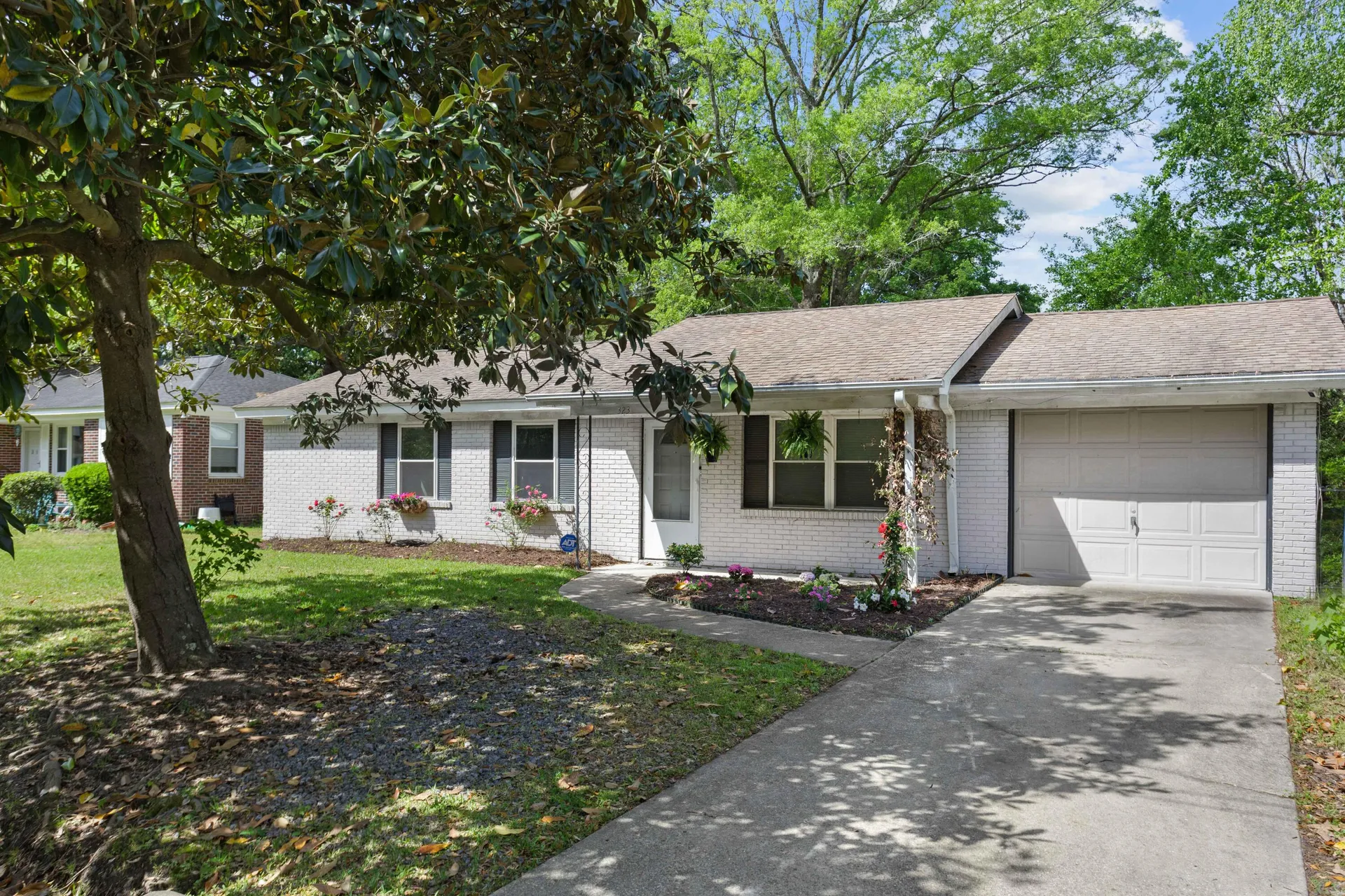 Property image 3 at 323 Millcreek Drive, Charleston, SC 29407