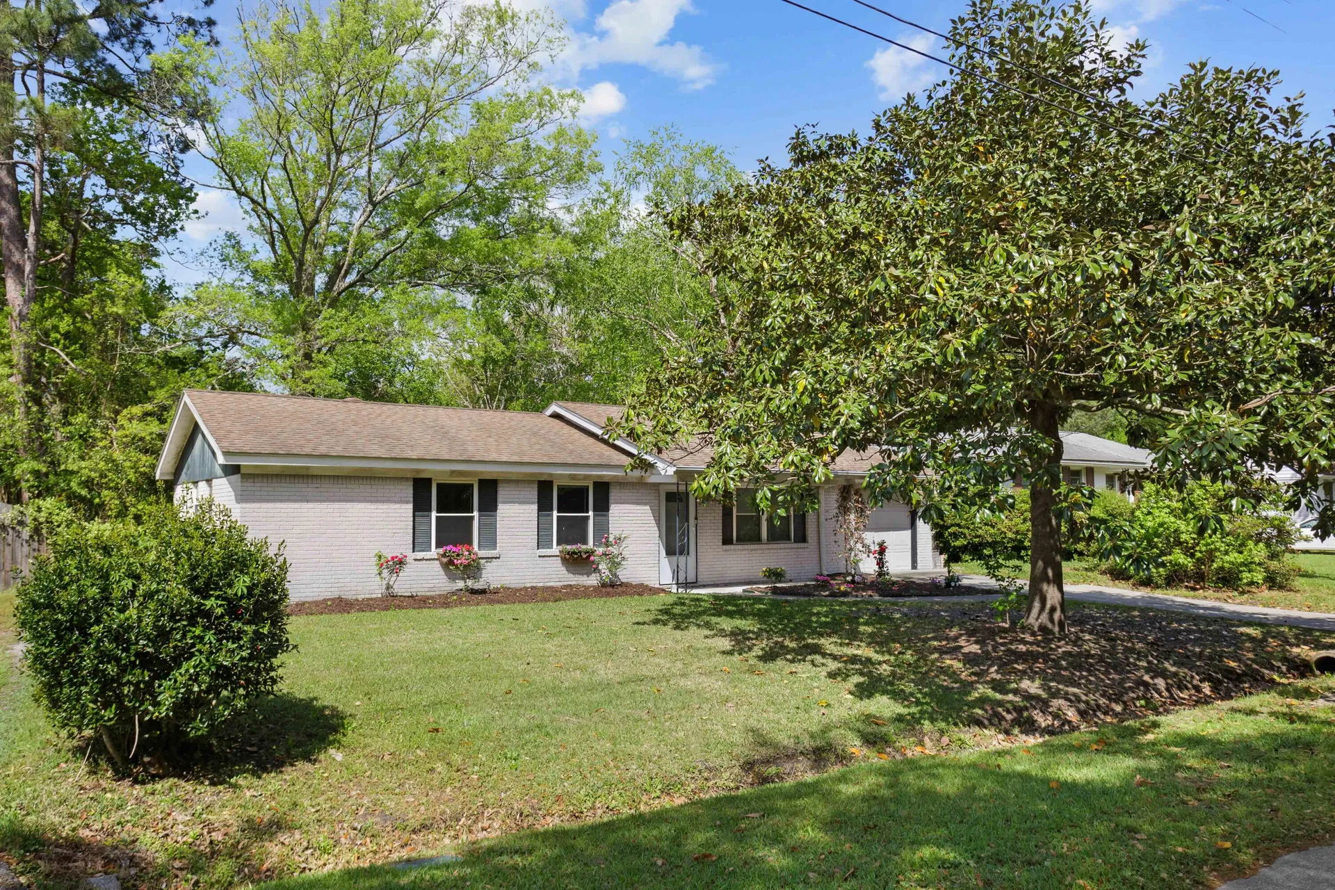 Property image 5 at 323 Millcreek Drive, Charleston, SC 29407