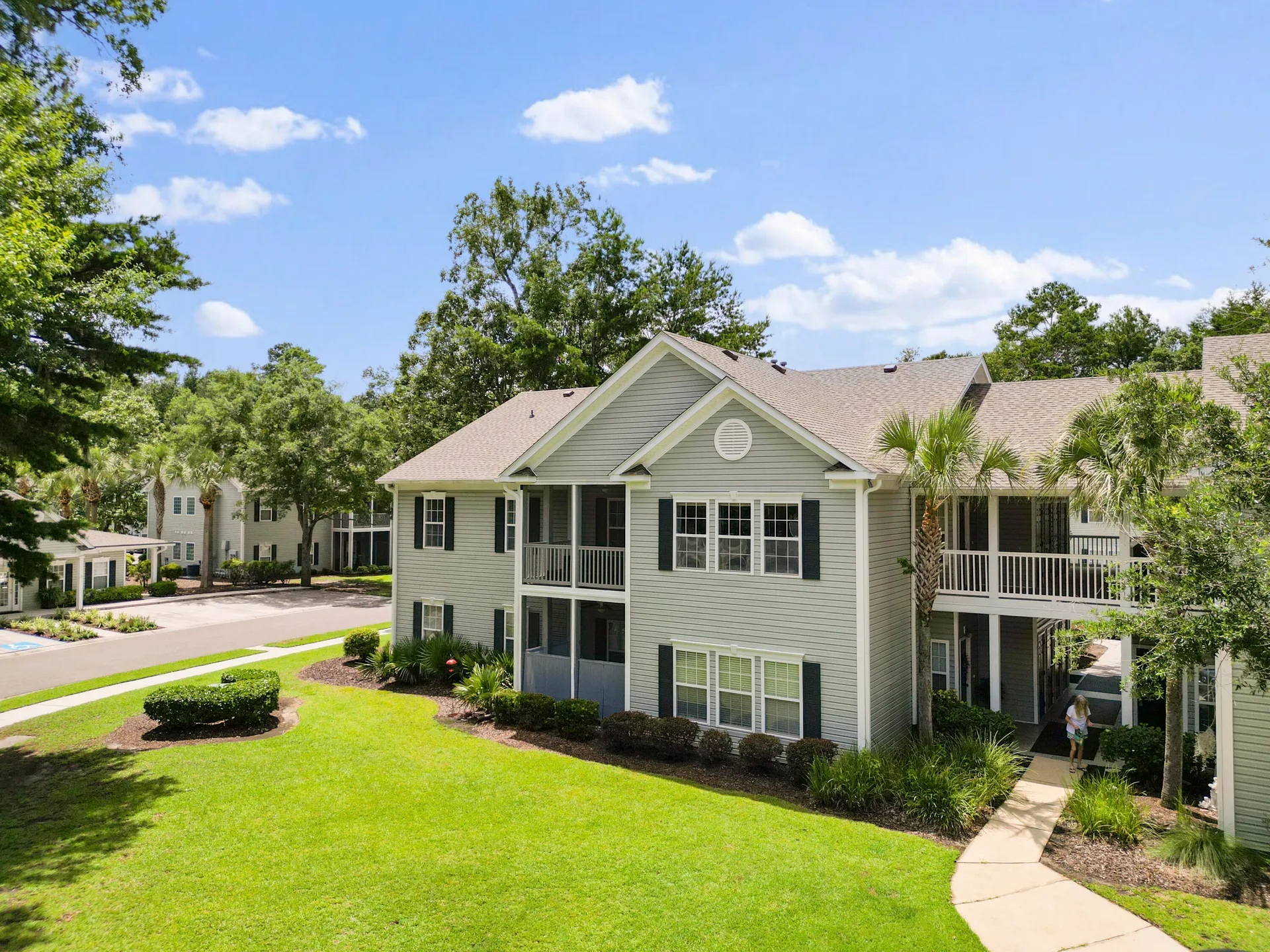 1608 Whitby Lane