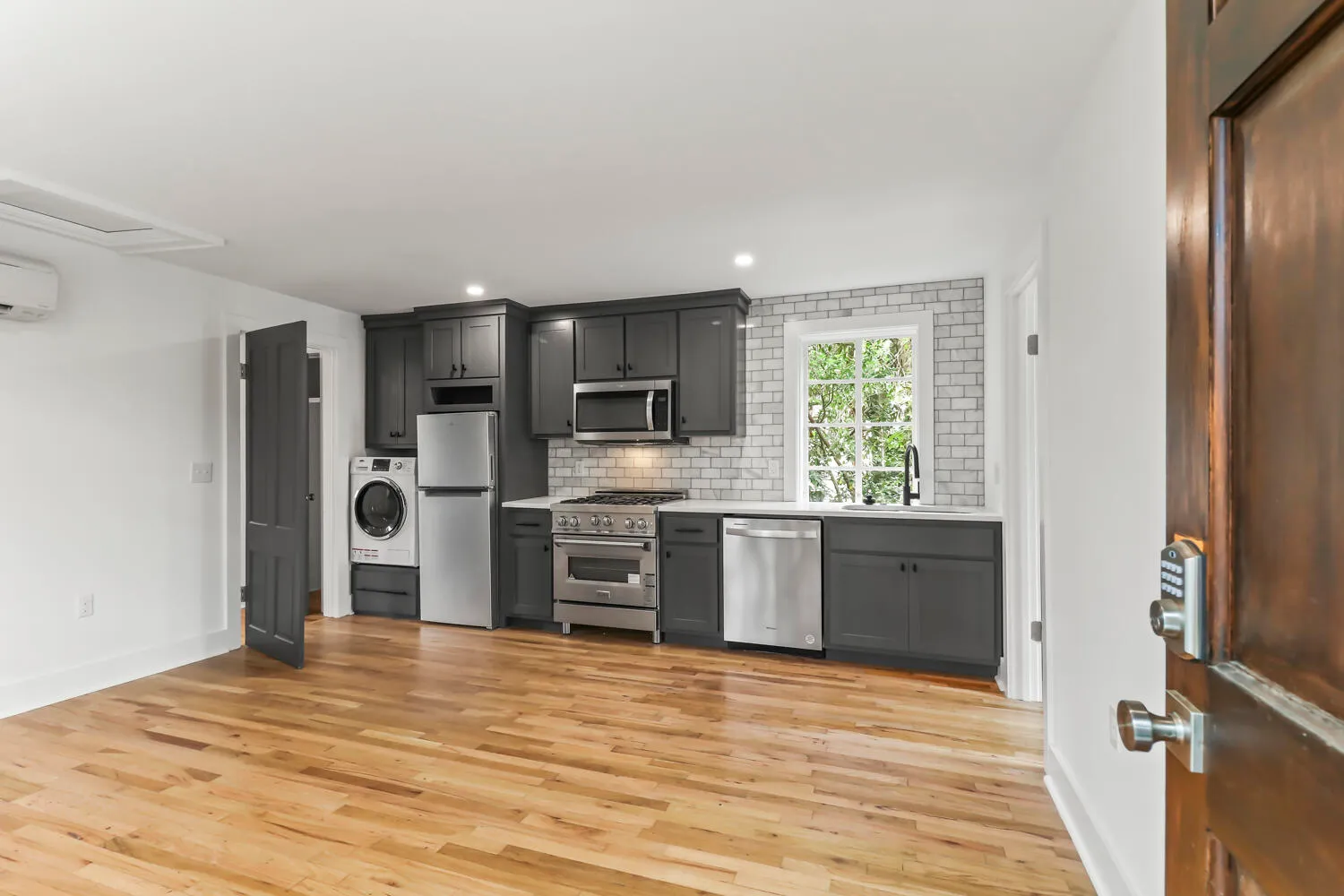 Property image 4 at 19 Smith Street D, Charleston, SC 29401