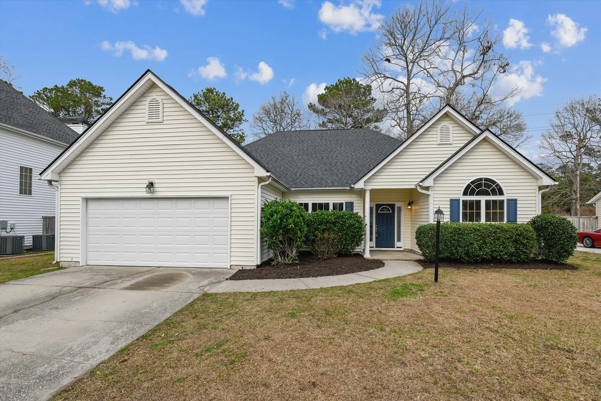 8153 Governors Walk