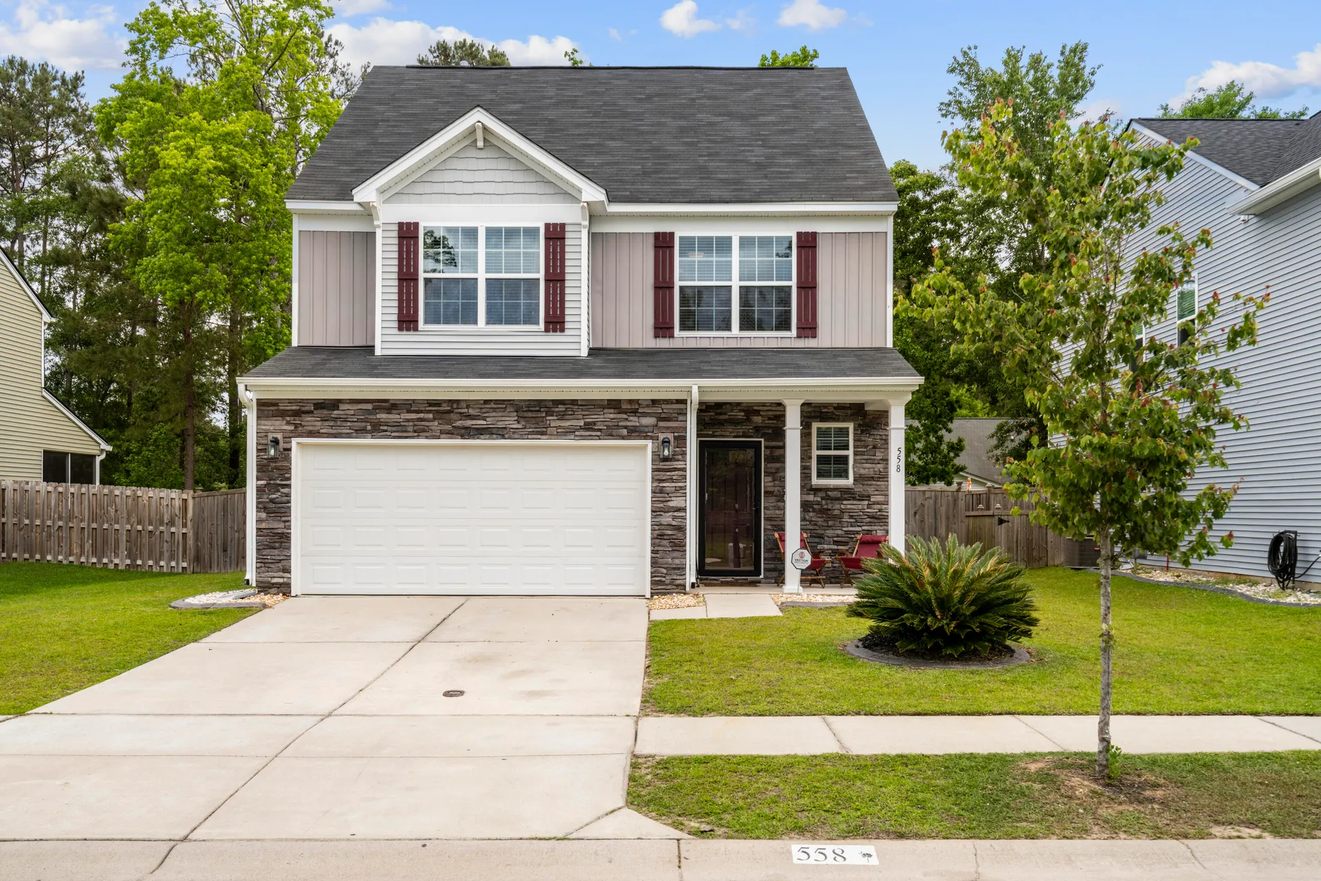 Buckshire, Summerville Community