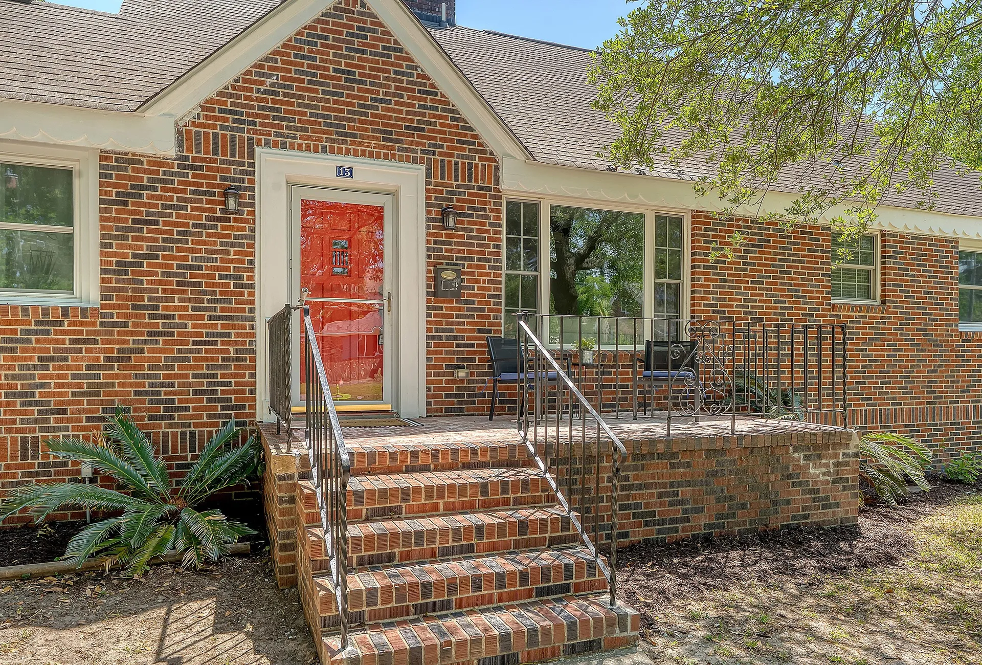 Property image 2 at 13 Charlestowne Road, Charleston, SC 29407