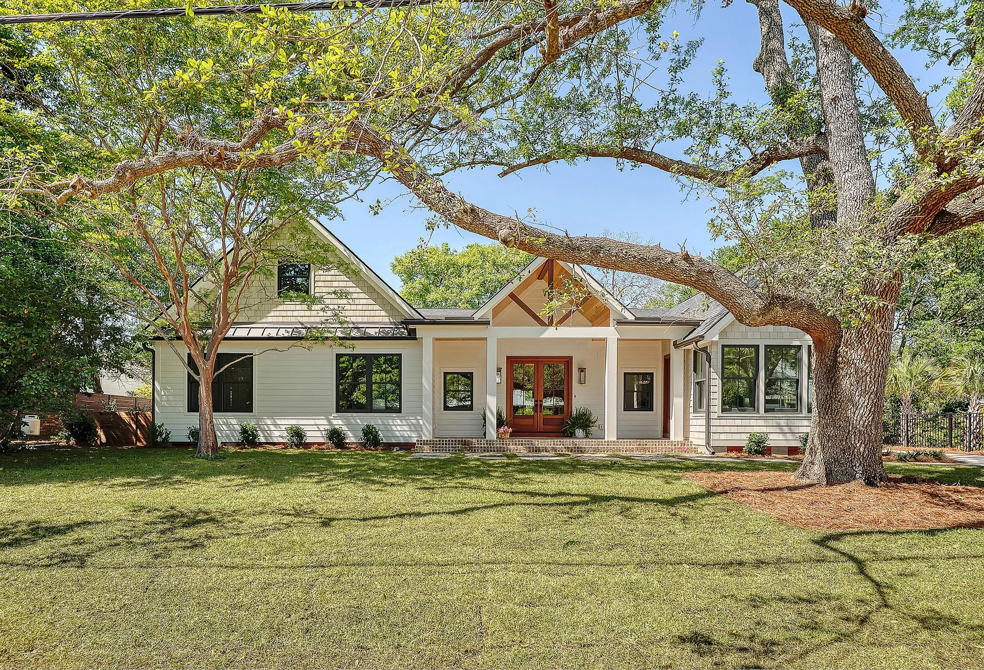 Property image 2 at 422 Palm Street, Mount Pleasant, SC 29464