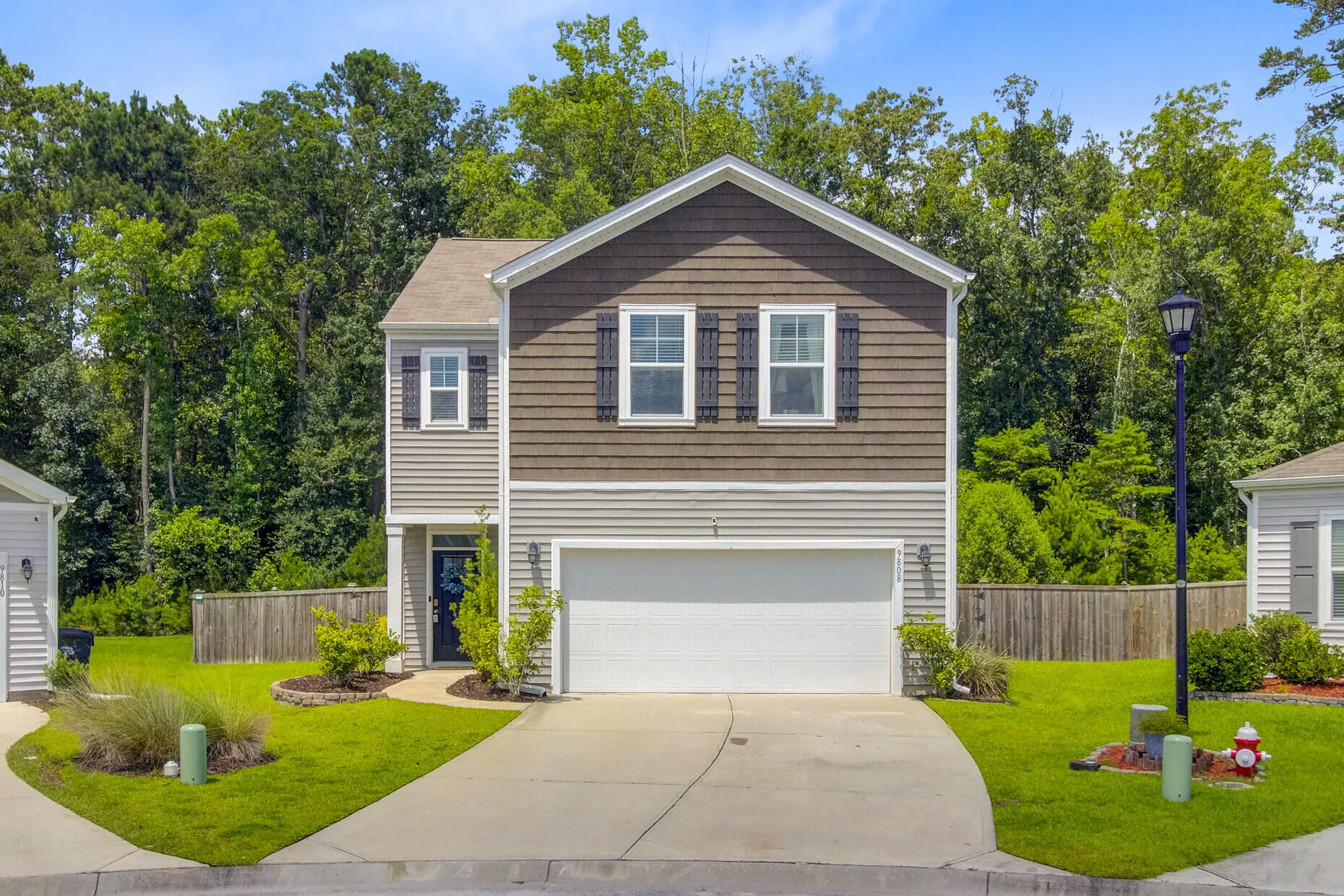 9808 Wooden Pestle Way