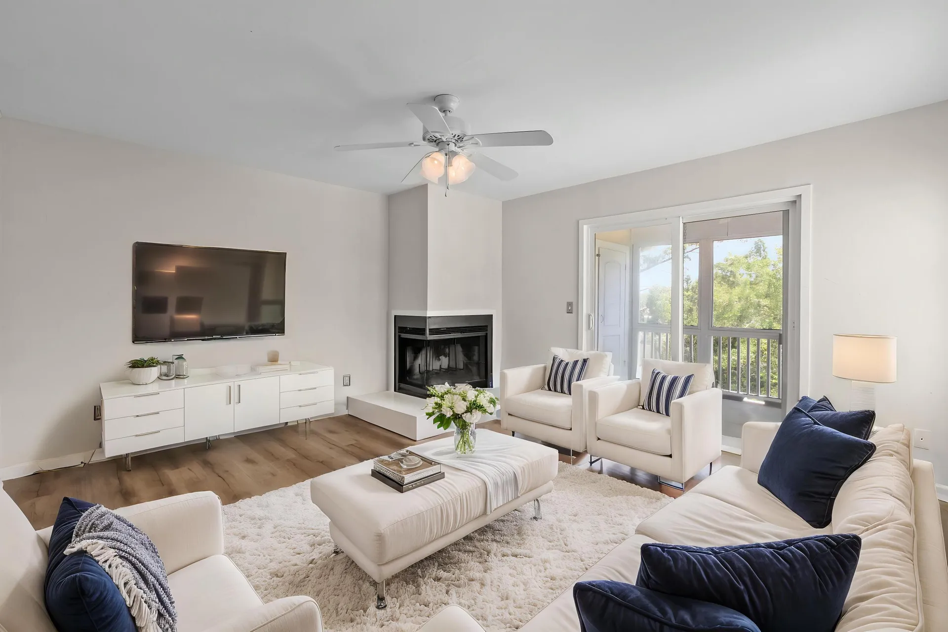 2333 Tall Sail Drive 607