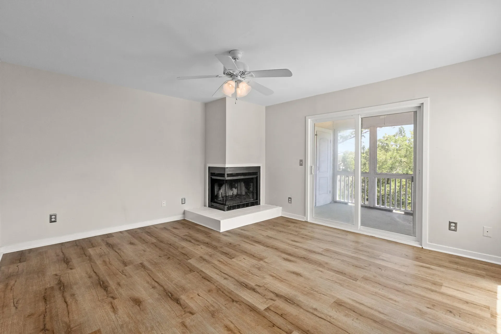 Property image 2 at 2333 Tall Sail Drive 607, Charleston, SC 29414