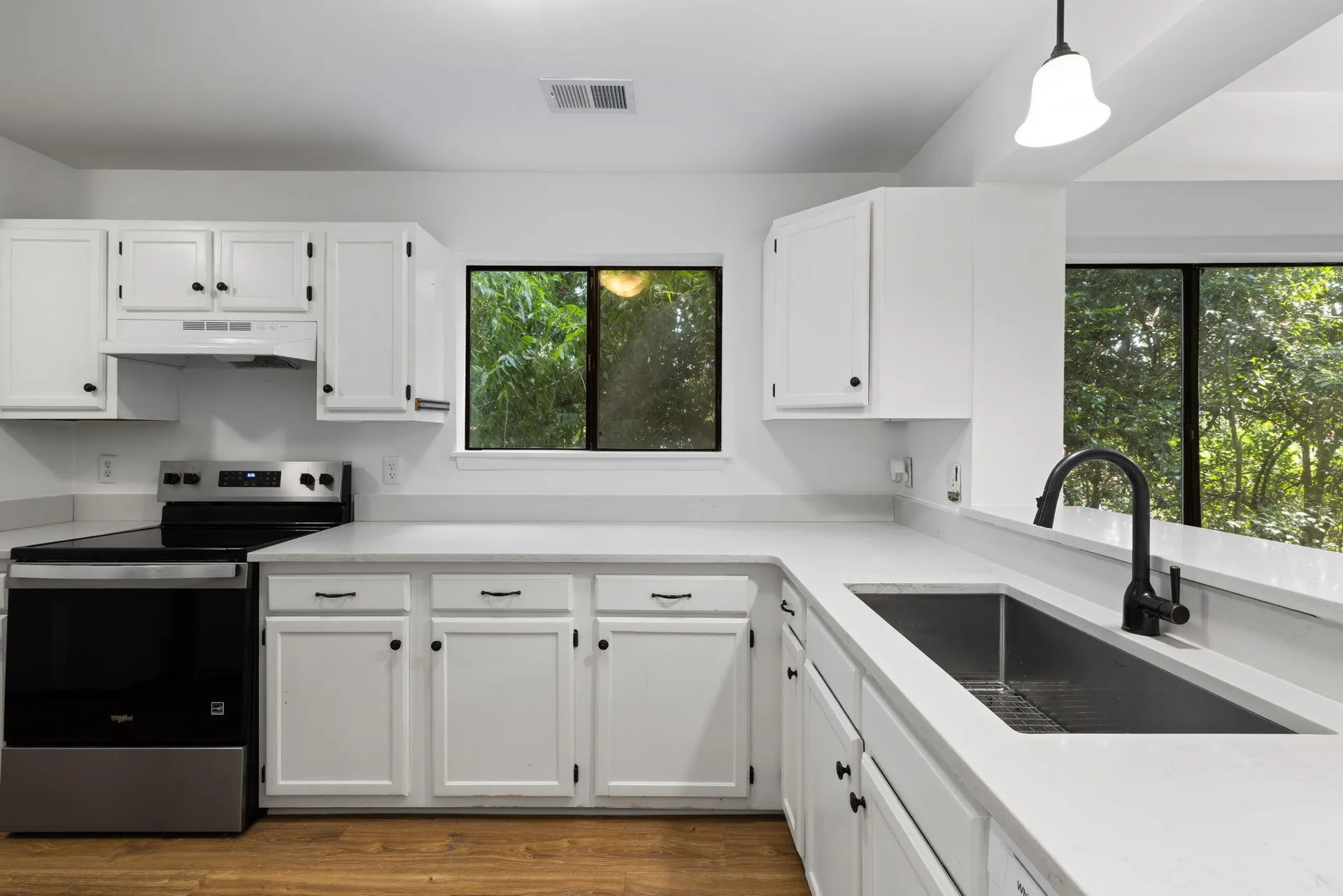 Property image 3 at 1530 Fort Johnson Road 2e, Charleston, SC 29412