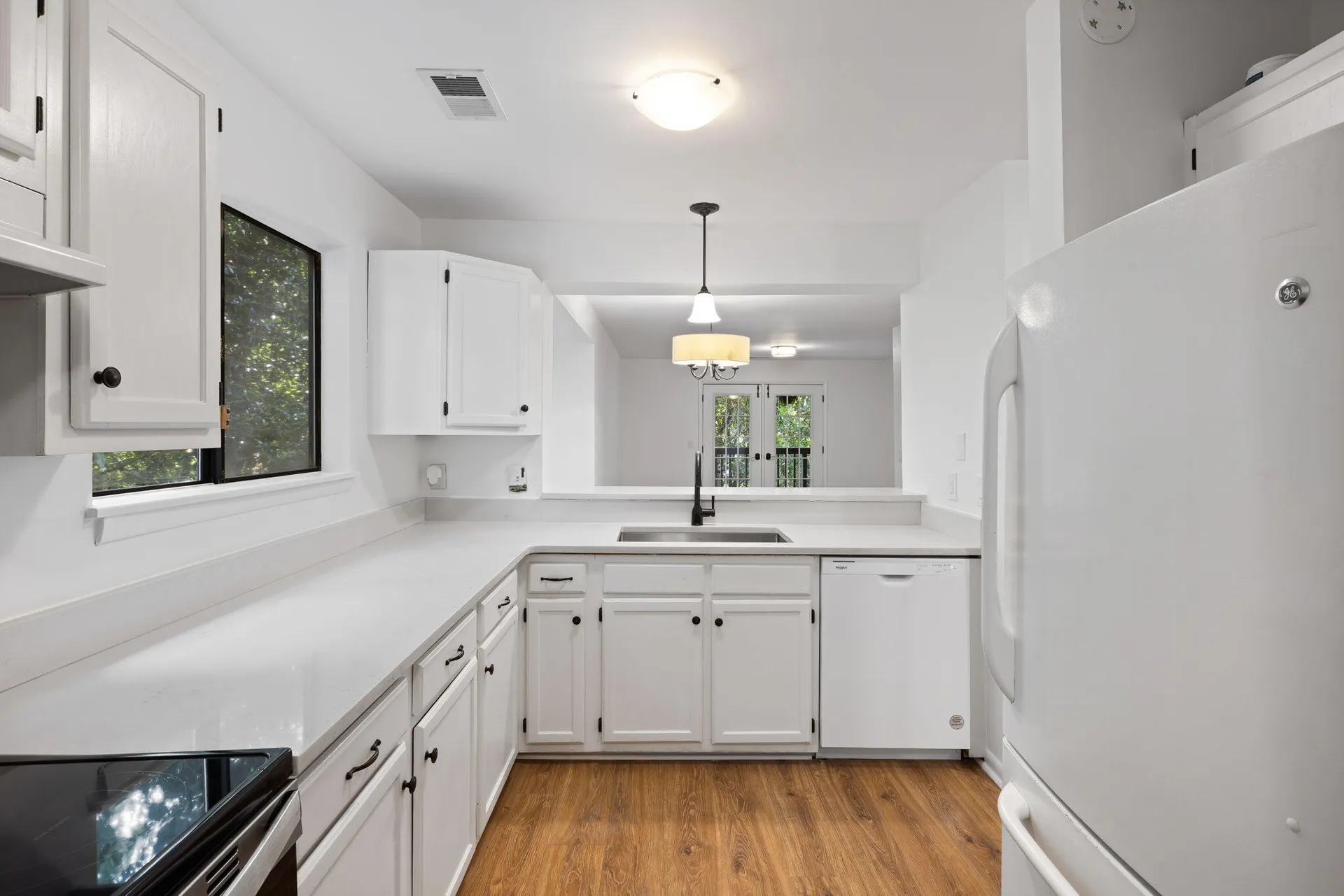 Property image 4 at 1530 Fort Johnson Road 2e, Charleston, SC 29412