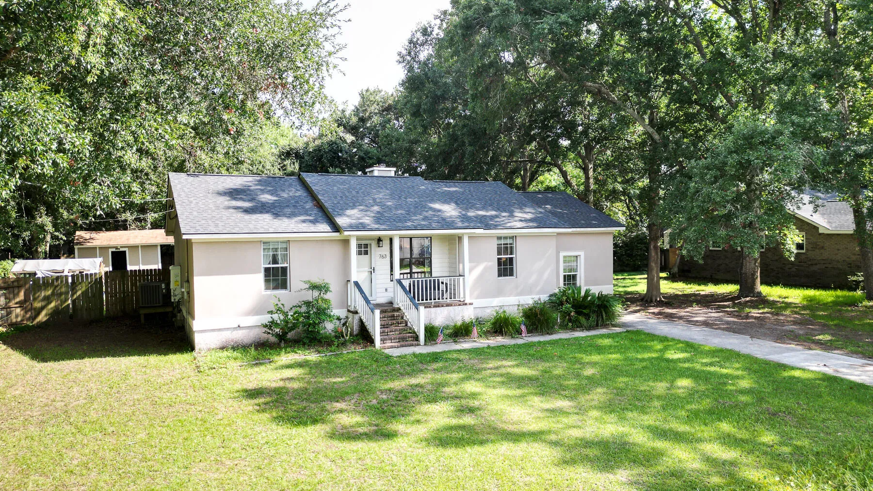 763 Creekside Drive