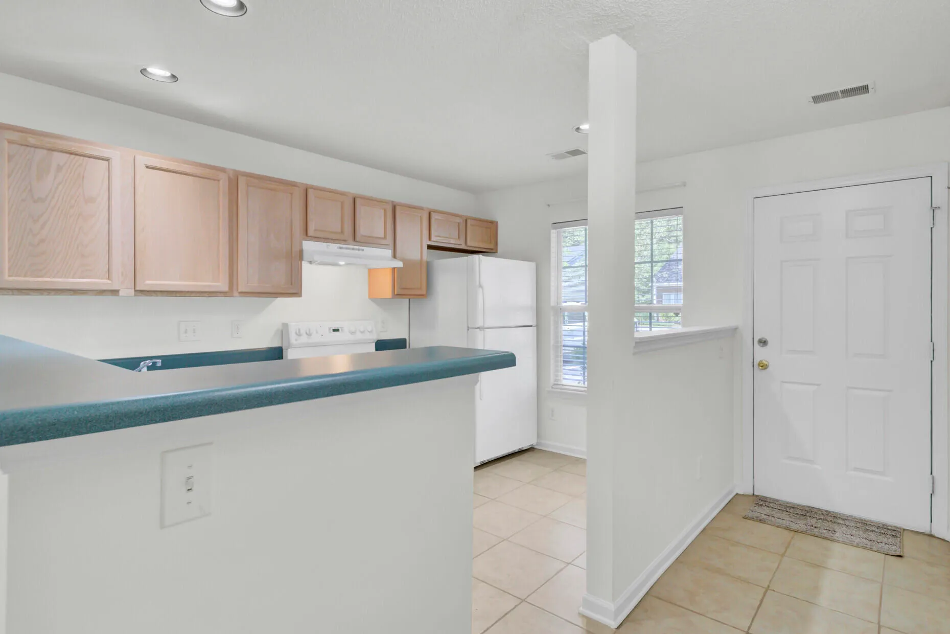 Property image 5 at 302 Elm Hall Circle, Summerville, SC 29483