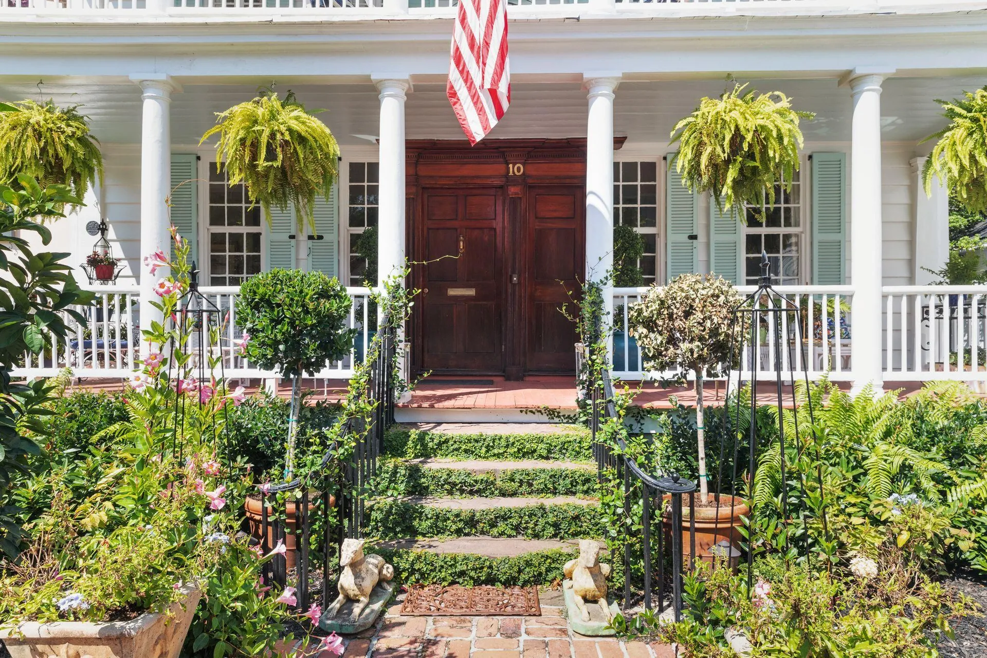 Property image 3 at 10 Water Street, Charleston, SC 29401