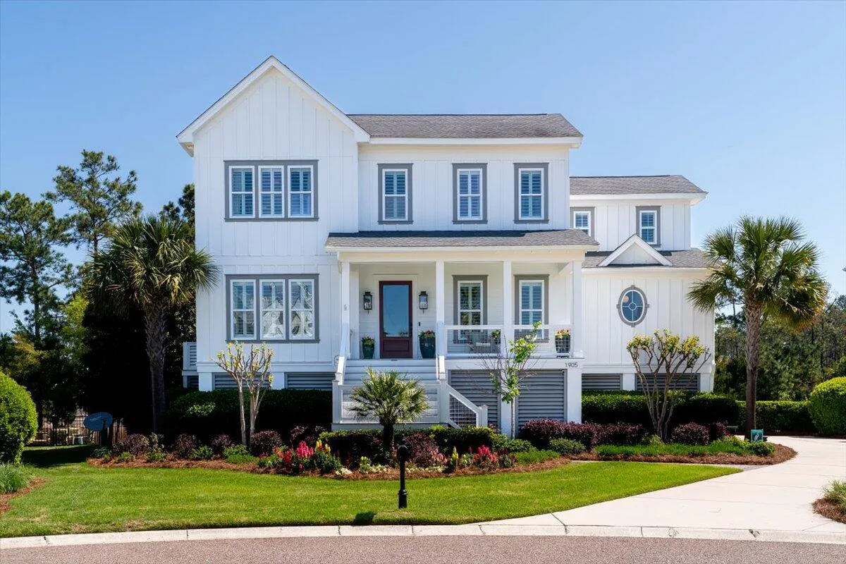1905 Lone Oak Point