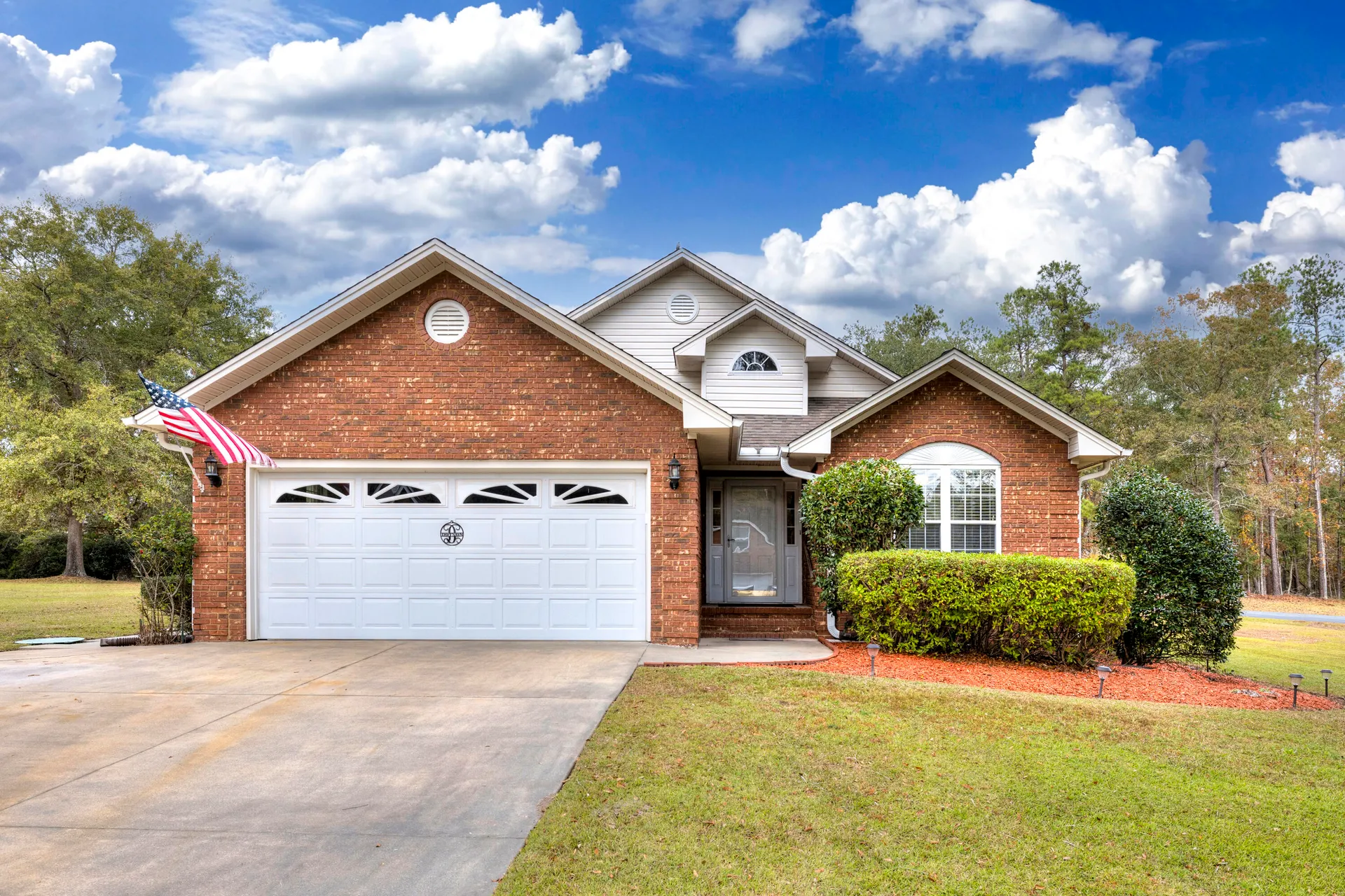 101 Oakview Circle