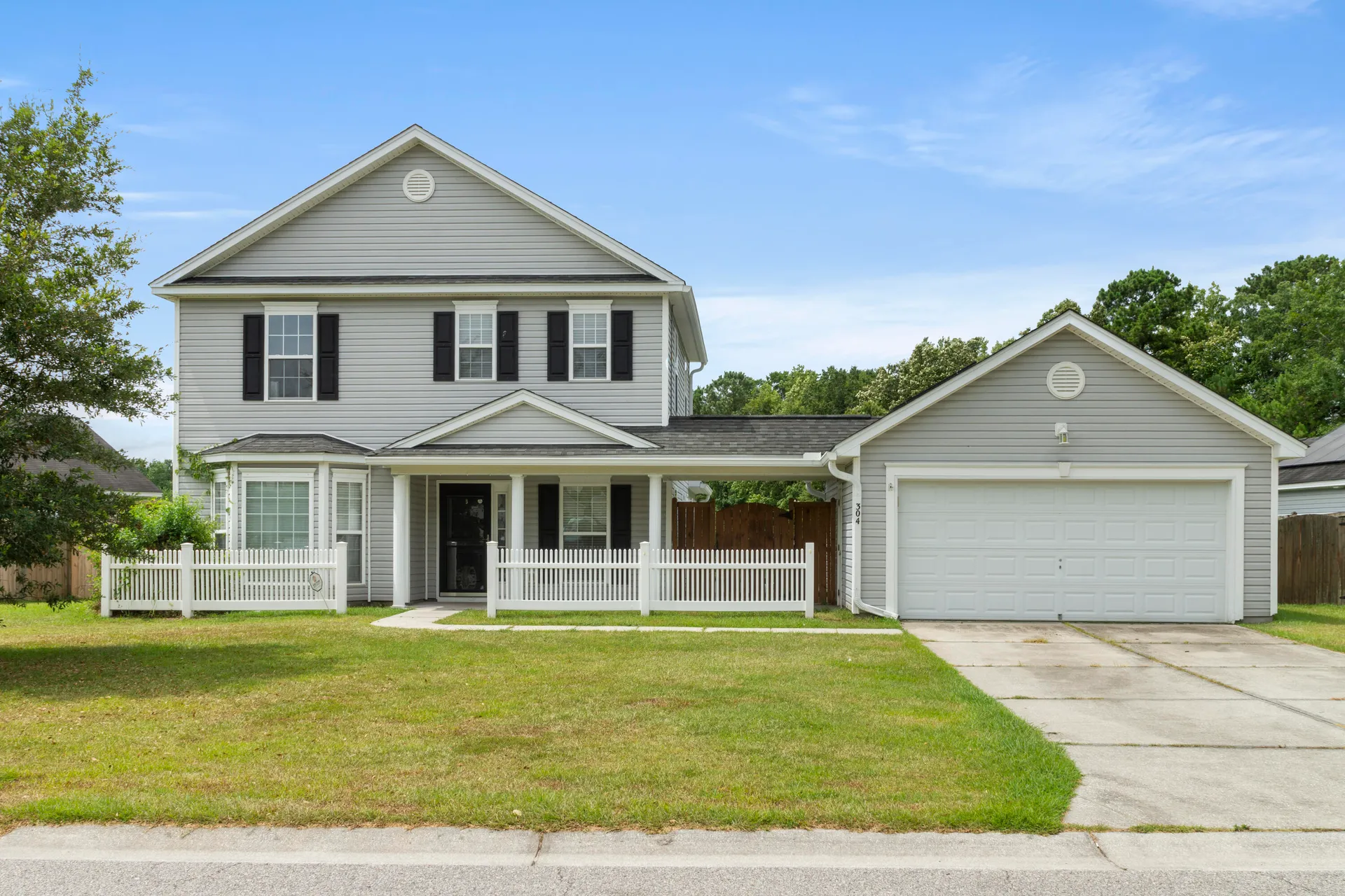 Property image 2 at 304 Coosawatchie Street, Summerville, SC 29485