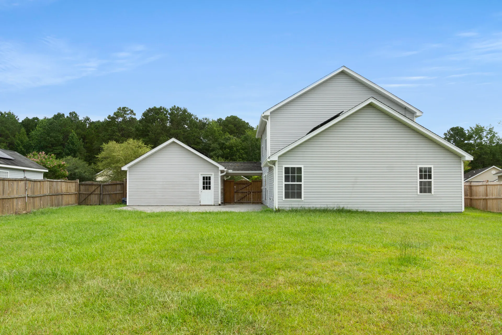 Property image 5 at 304 Coosawatchie Street, Summerville, SC 29485