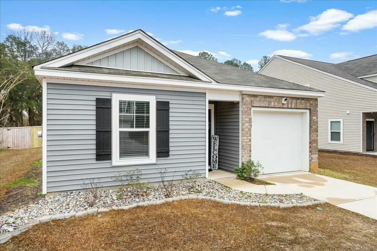 Property image 3 at 604 Red Mulberry Road, Moncks Corner, SC 29461