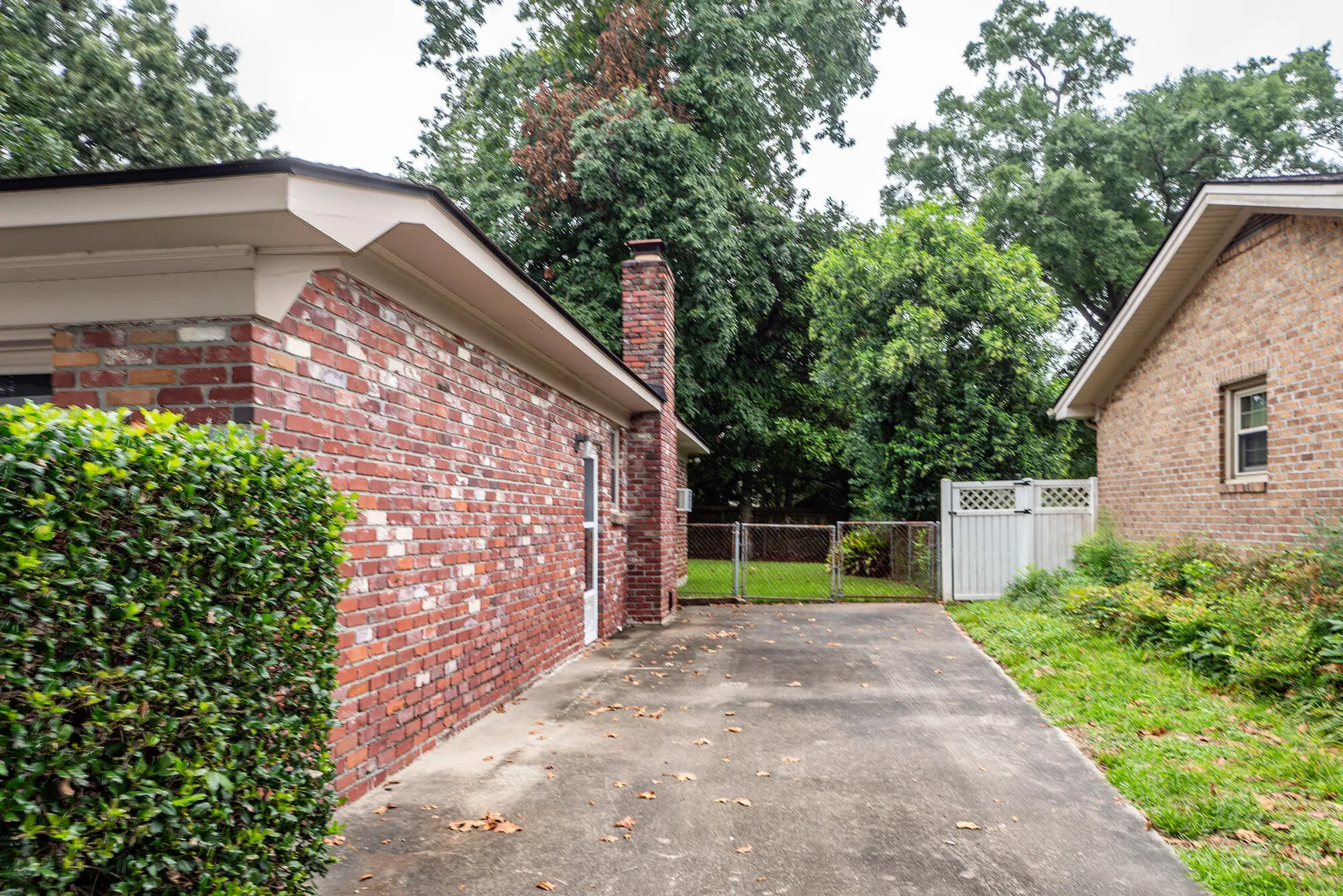 Property image 4 at 1047 Yeamans Hall Road, Hanahan, SC 29410