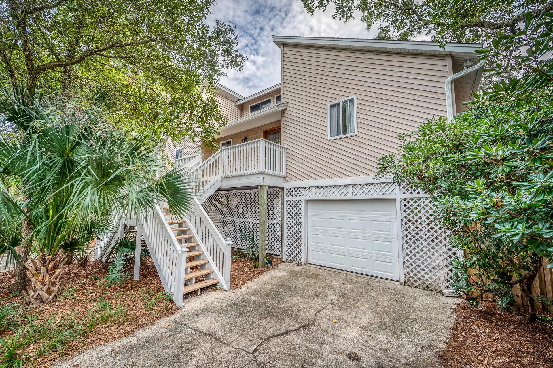 Property image 2 at 317 W Hudson Avenue, Folly Beach, SC 29439