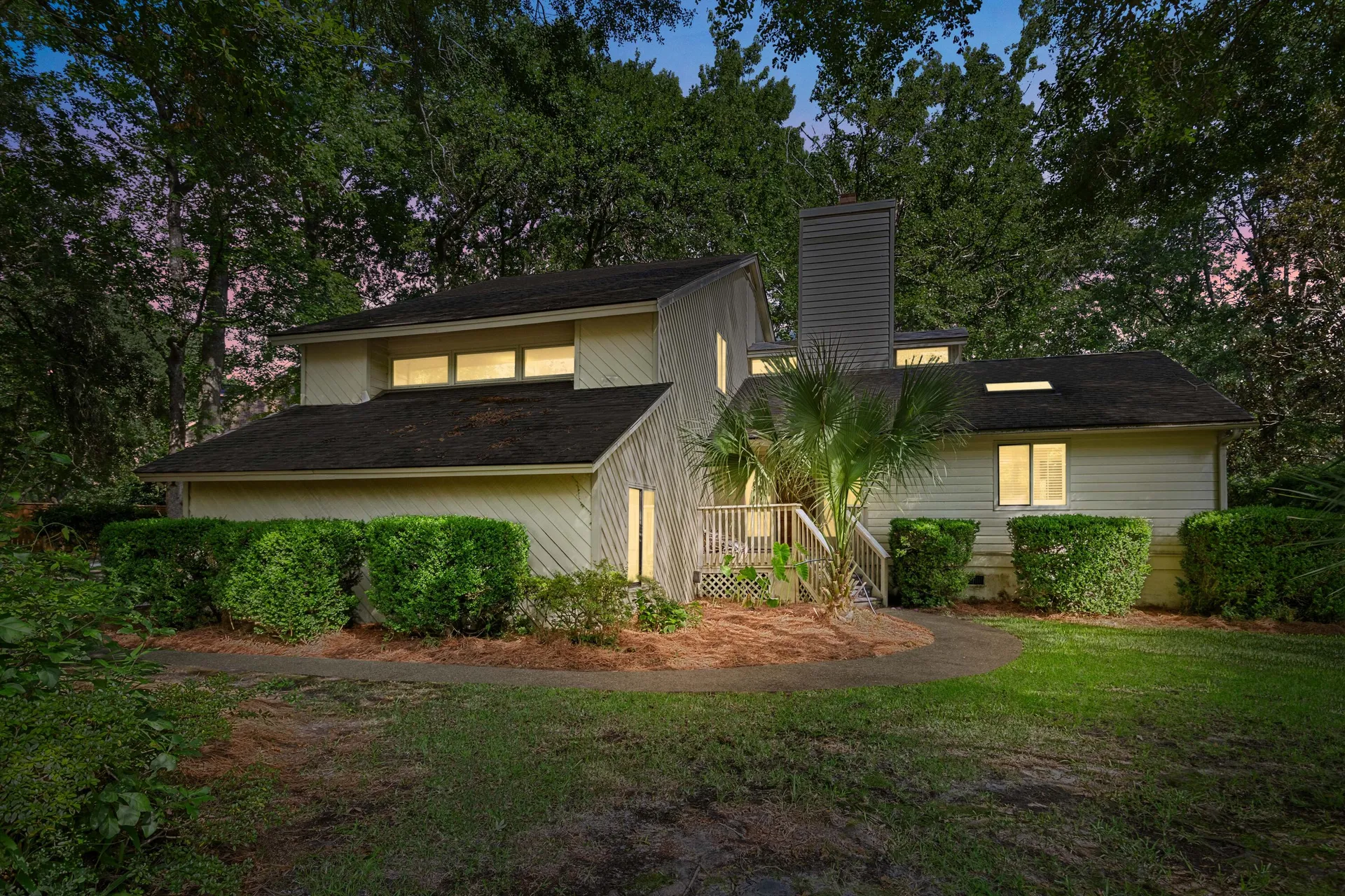 1134 Greenview Lane