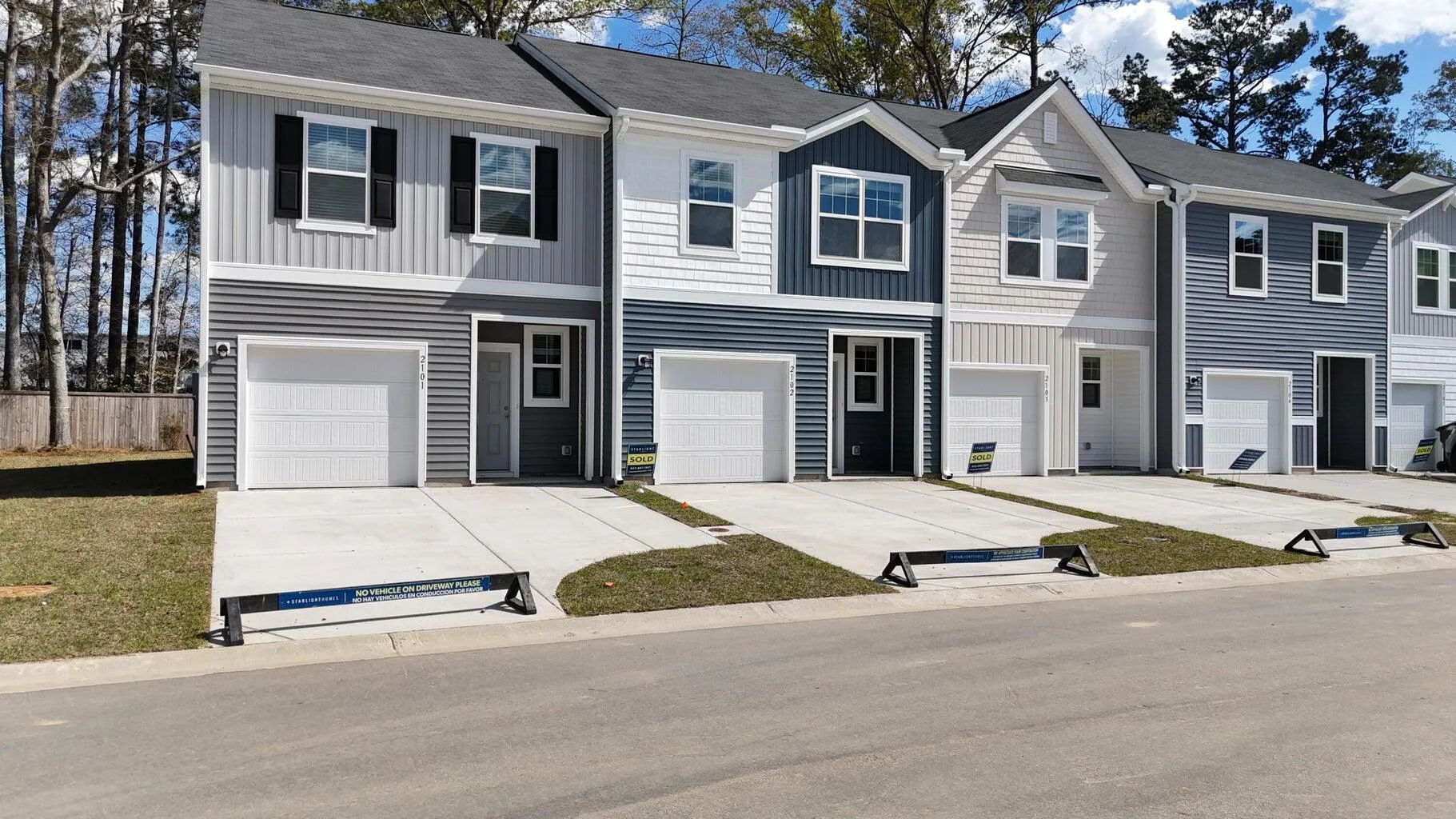 401 Scarlett Maple Street