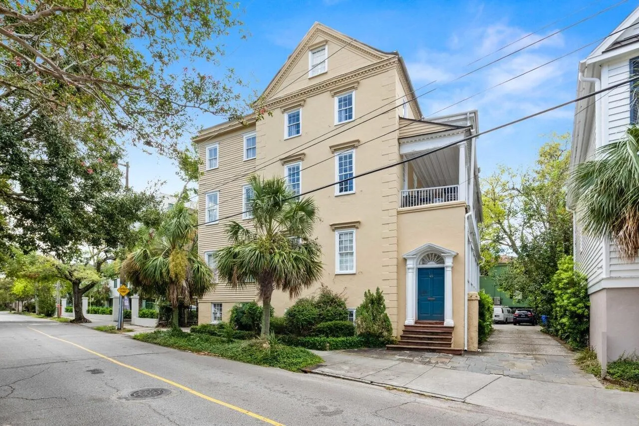 65 Vanderhorst Street C