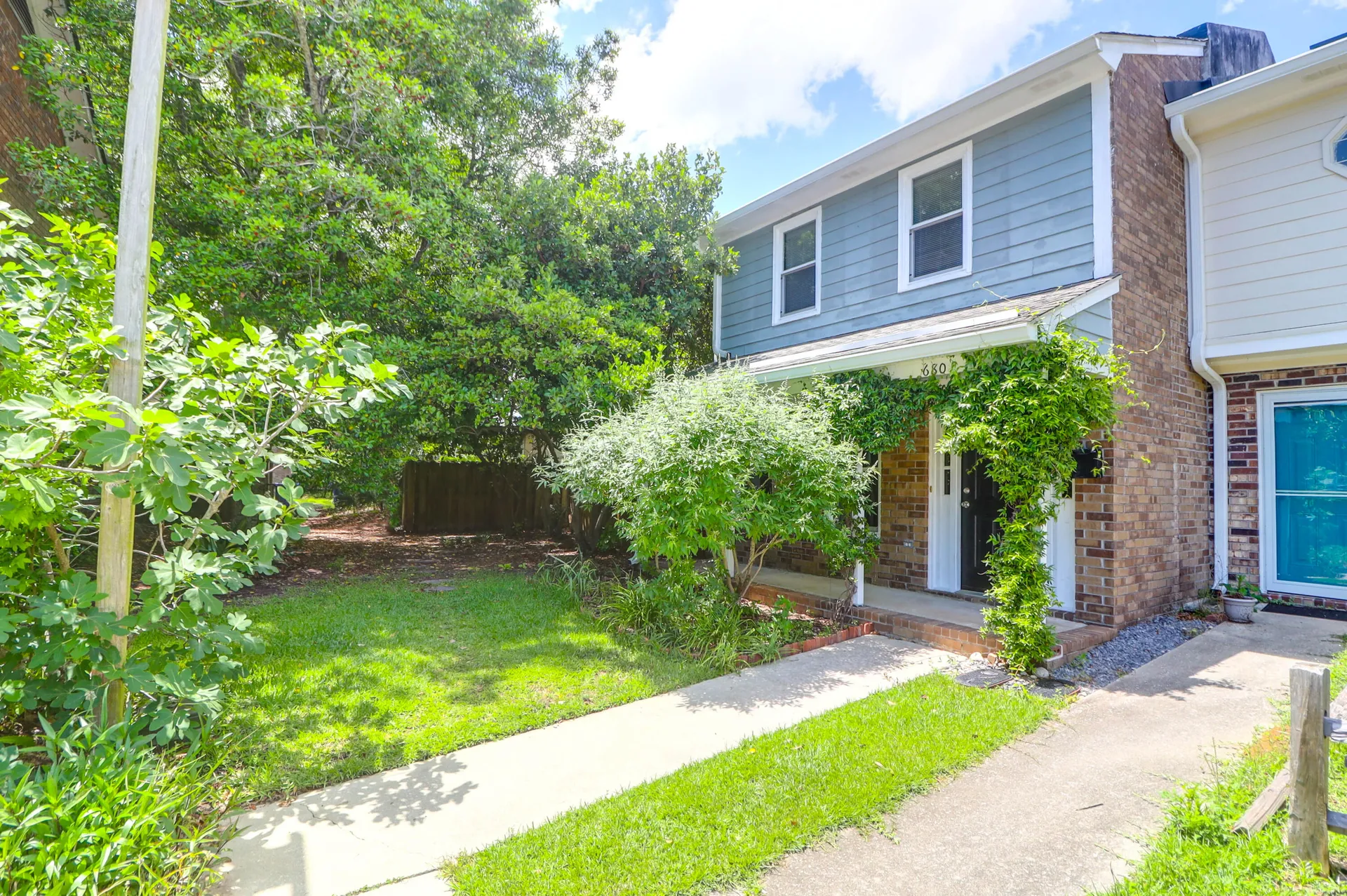 680 Buckhall Court