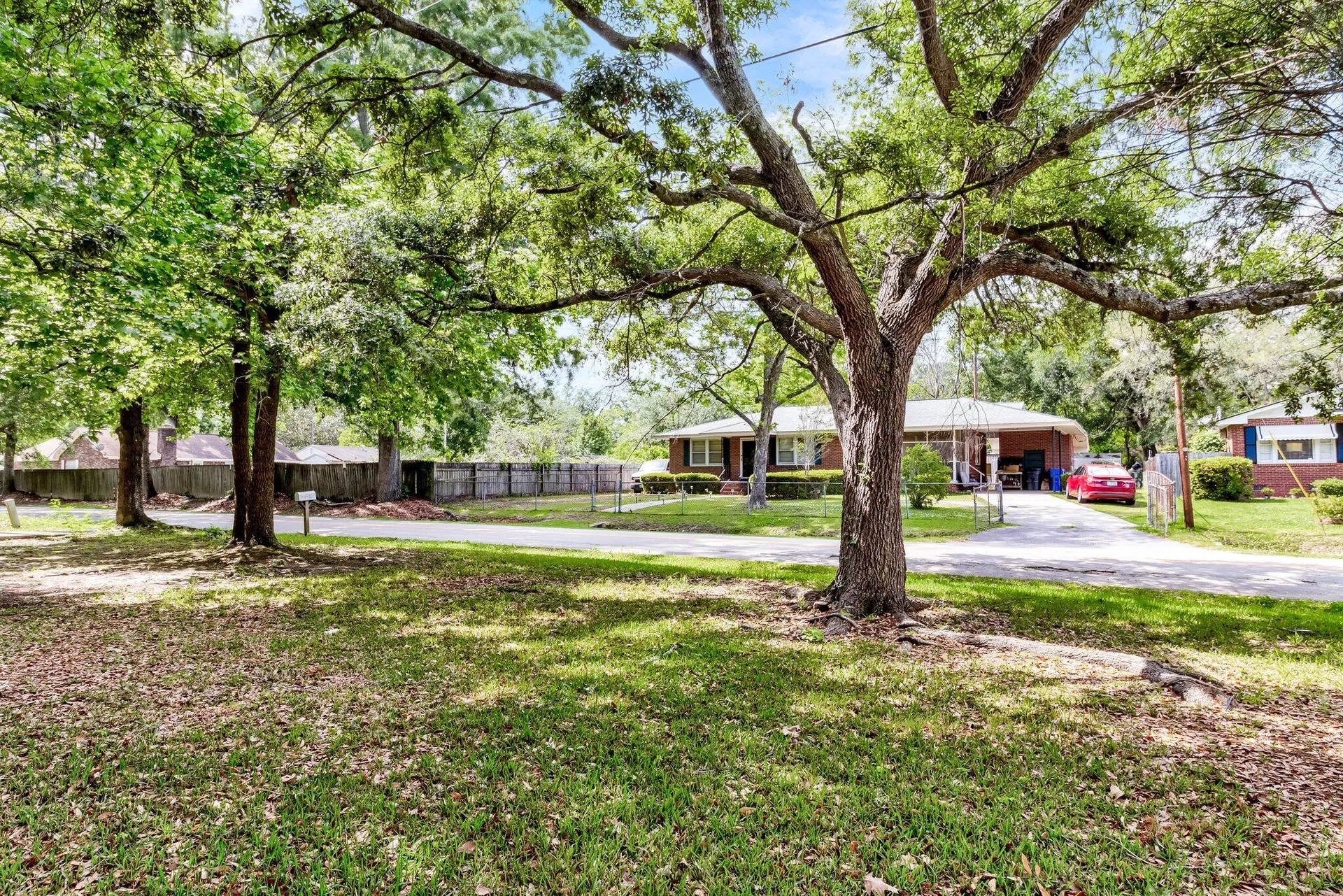 2919 Fernwood Drive