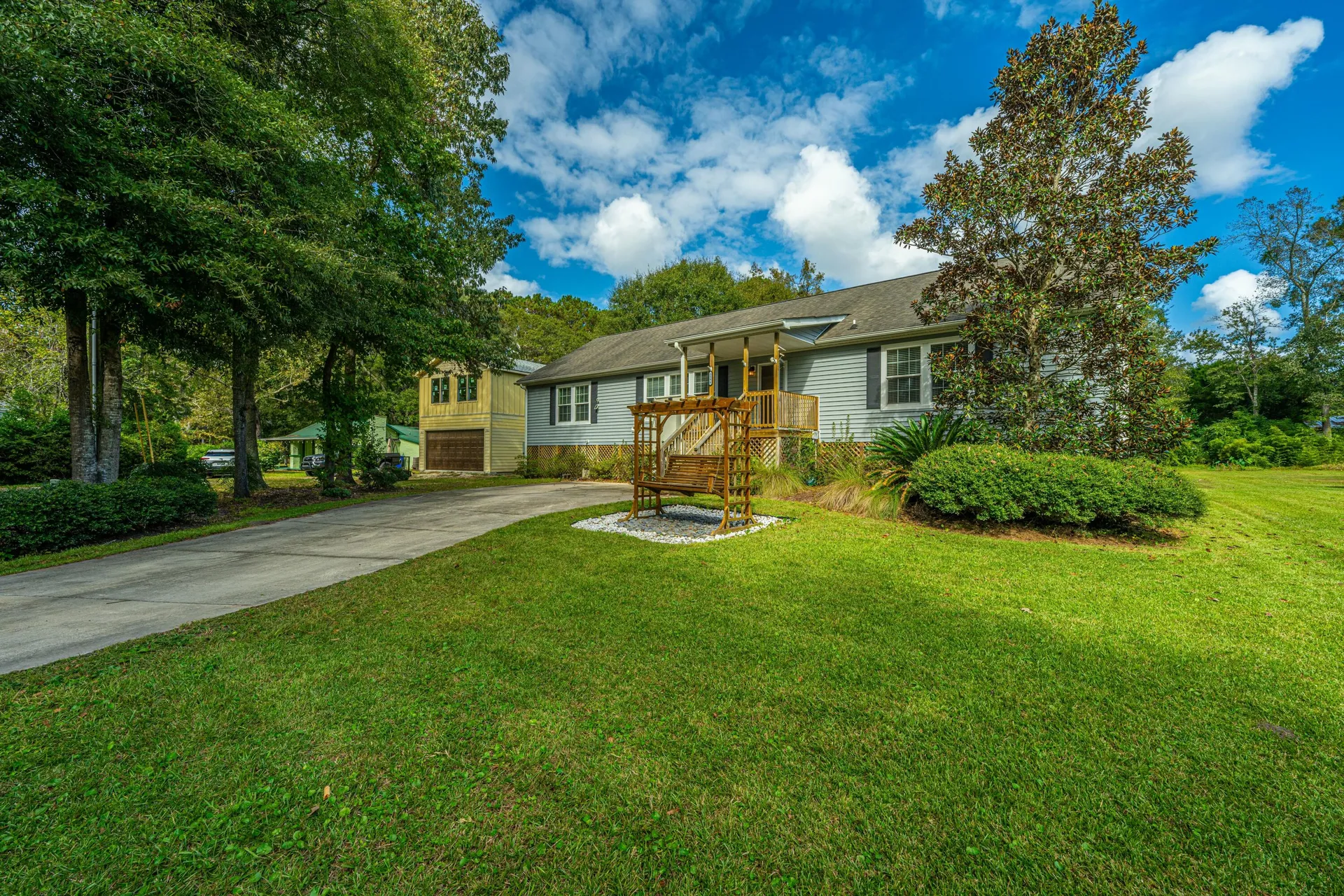 3596 Walter Drive
