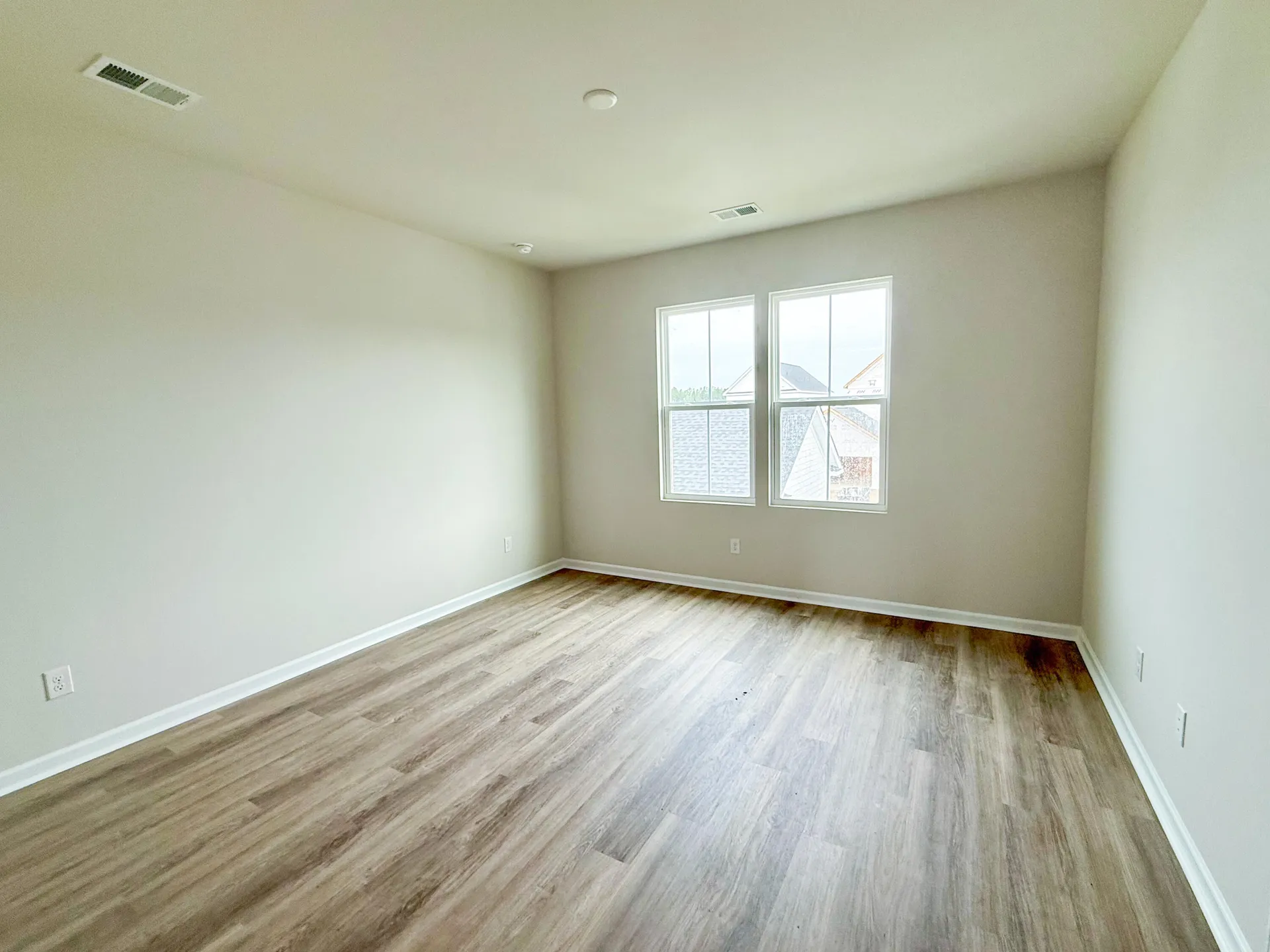 Property image 5 at 760 Blueway Avenue, Summerville, SC 29486
