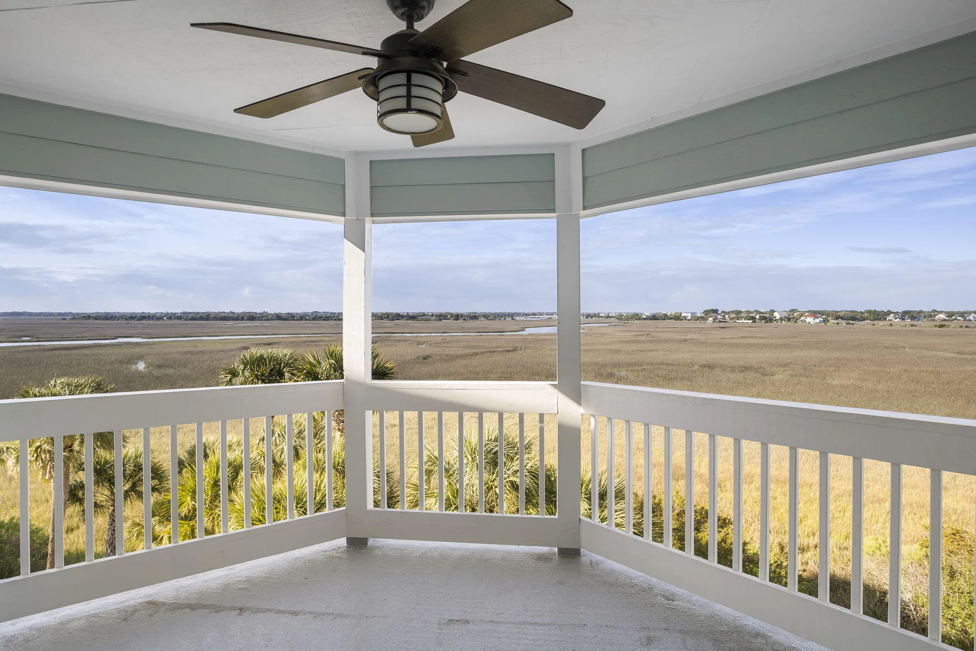 Property image 2 at 138 W Mariners Cay Drive, Folly Beach, SC 29439