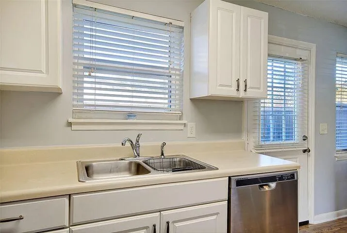 Property image 5 at 415 Parkdale Drive 6d, Charleston, SC 29414