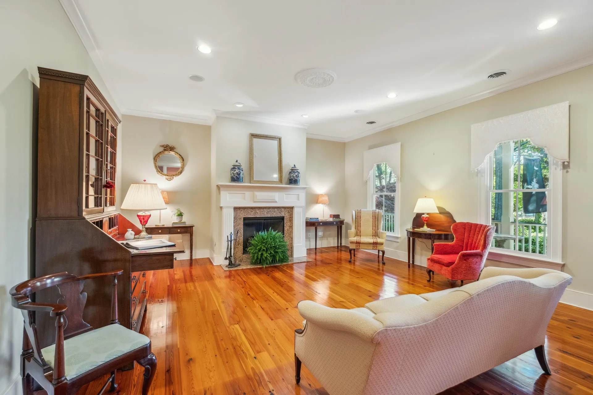 Property image 4 at 707 Royall Avenue, Mount Pleasant, SC 29464