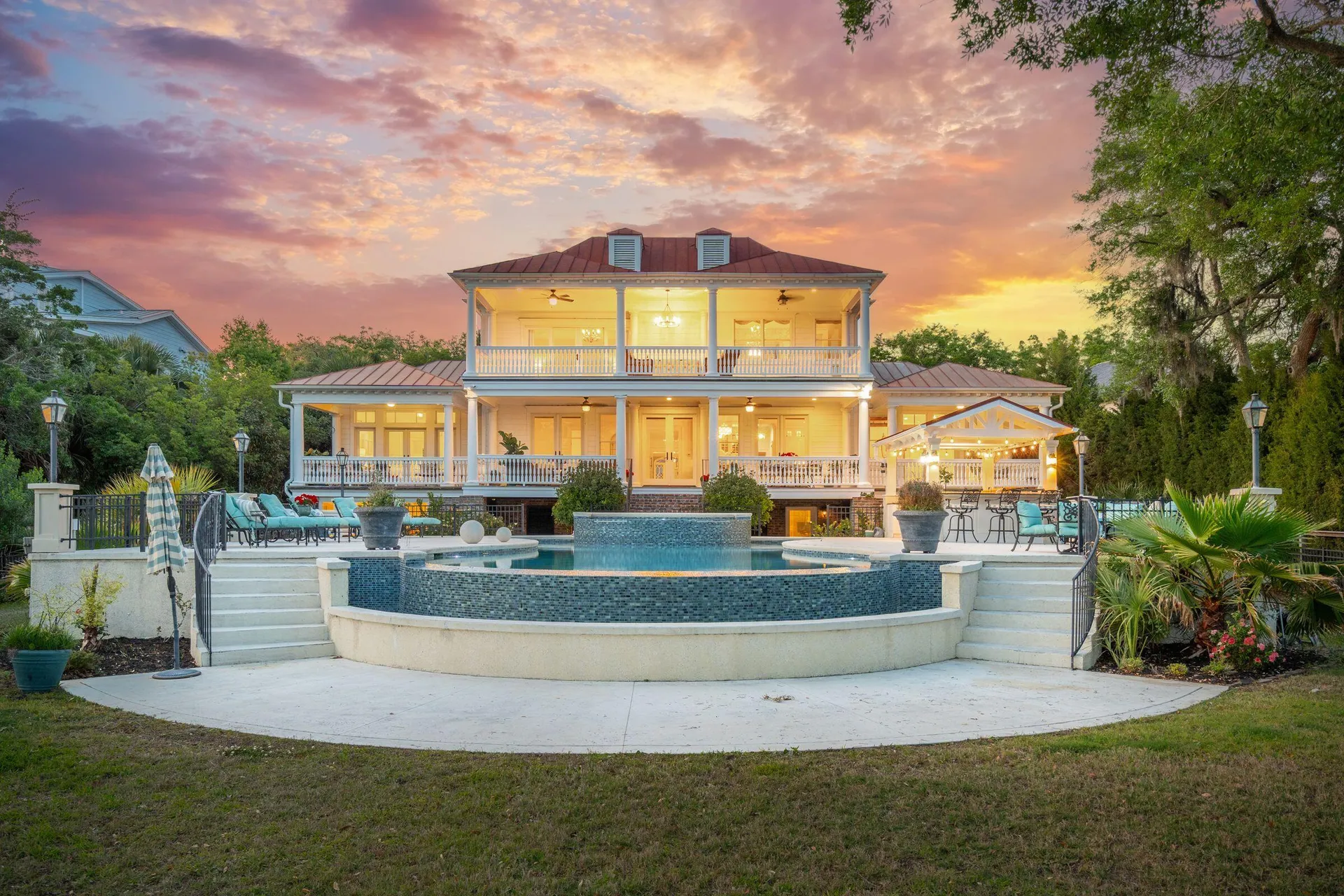 Property image 3 at 13 Broughton Road, Charleston, SC 29407