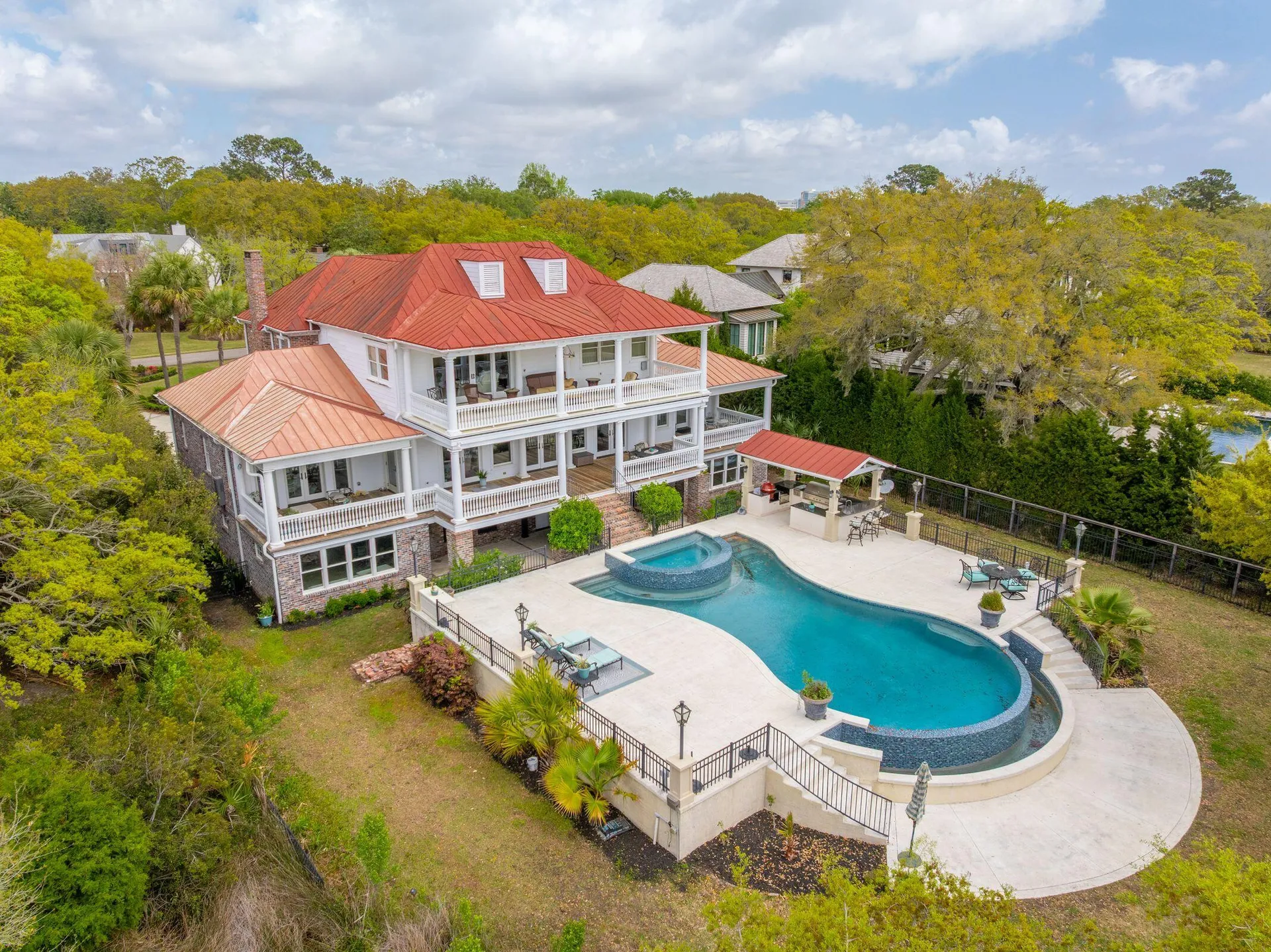 Property image 4 at 13 Broughton Road, Charleston, SC 29407