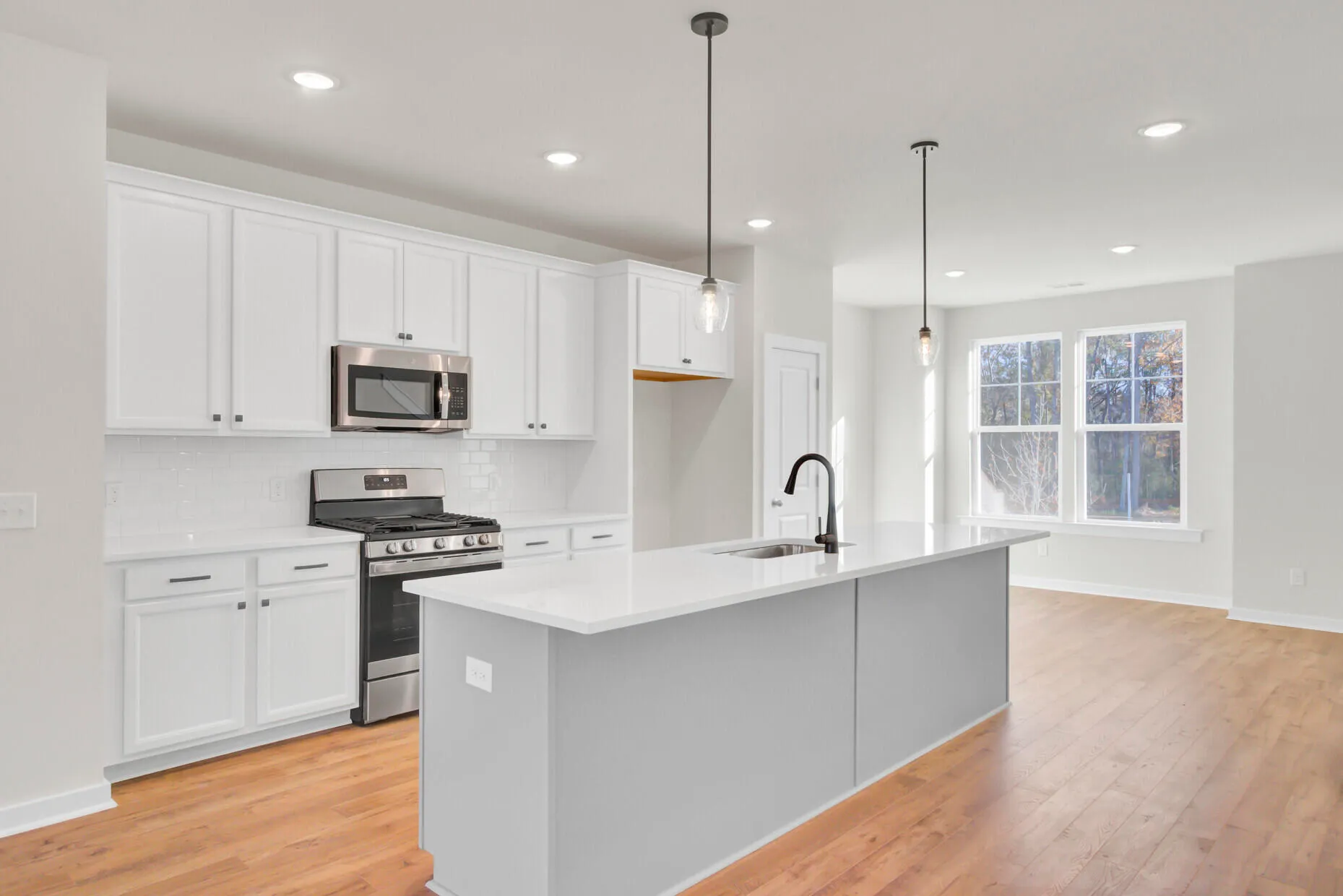 Property image 2 at 2011 Quiet Ibis Road, Hanahan, SC 29410