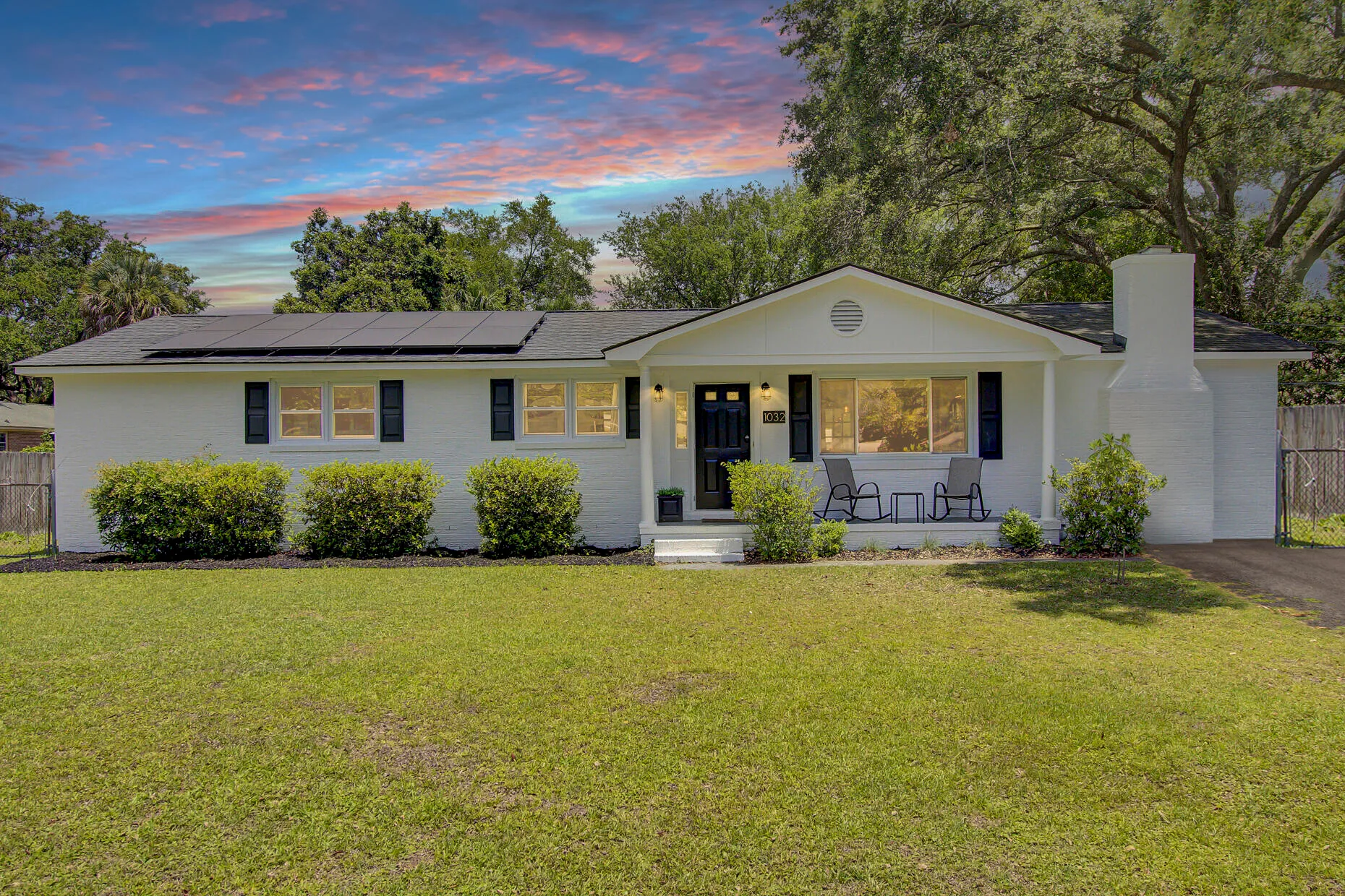 1032 Windward Road
